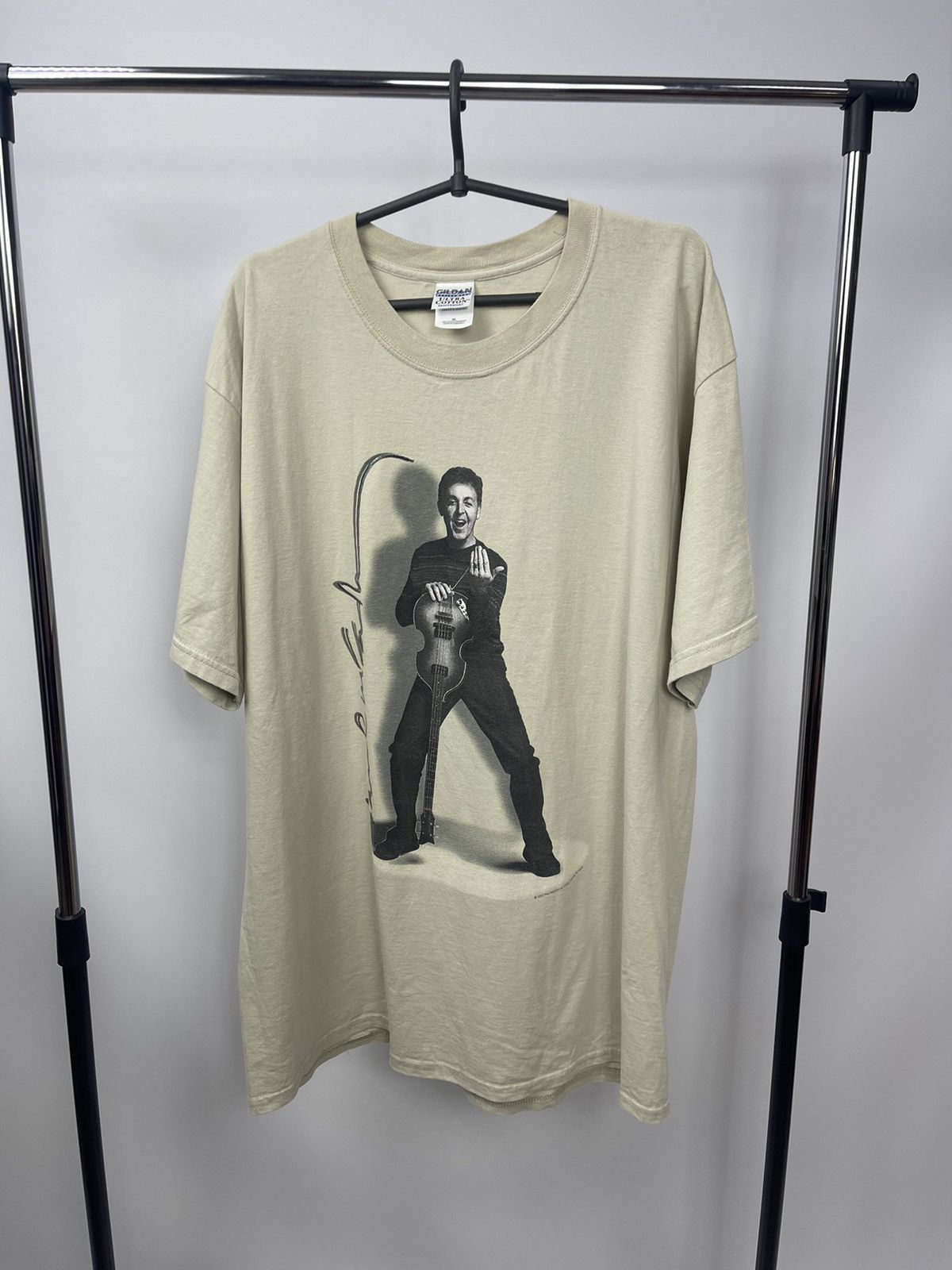 Vintage Paul McCartney Vintage 2002 Tour Band Tee Shirt Size XL Size US XL / EU 56 / 4 - 1 Thumbnail