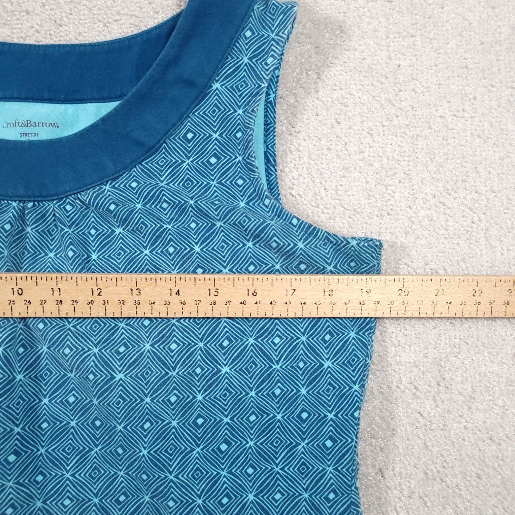 Croft & Barrow Croft & Barrow Tank Top Sleeveless Shirt Women’s Large Blue Geometric Round Neck Size L / US 10 / IT 46 - 7 Thumbnail