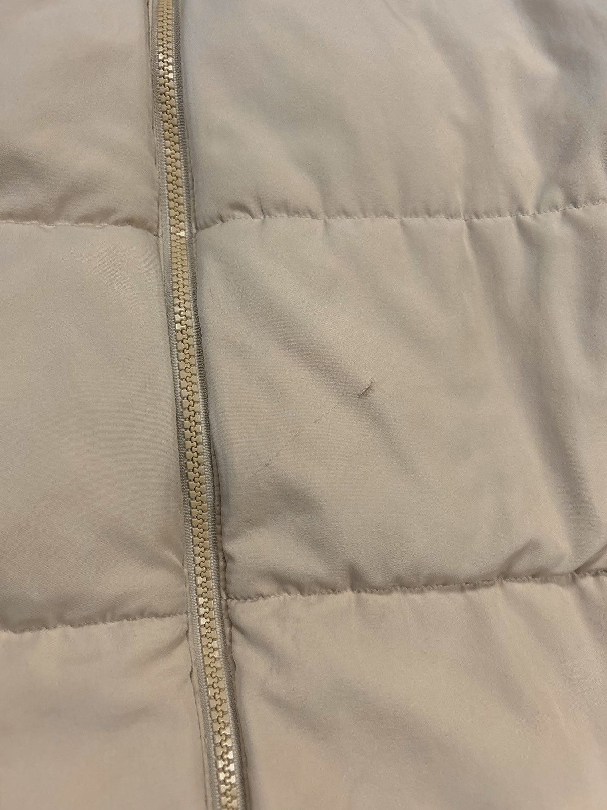 Nike × Vintage Nike puffer jacket vintage beige small logo 2000s Size US XL / EU 56 / 4 - 3 Thumbnail