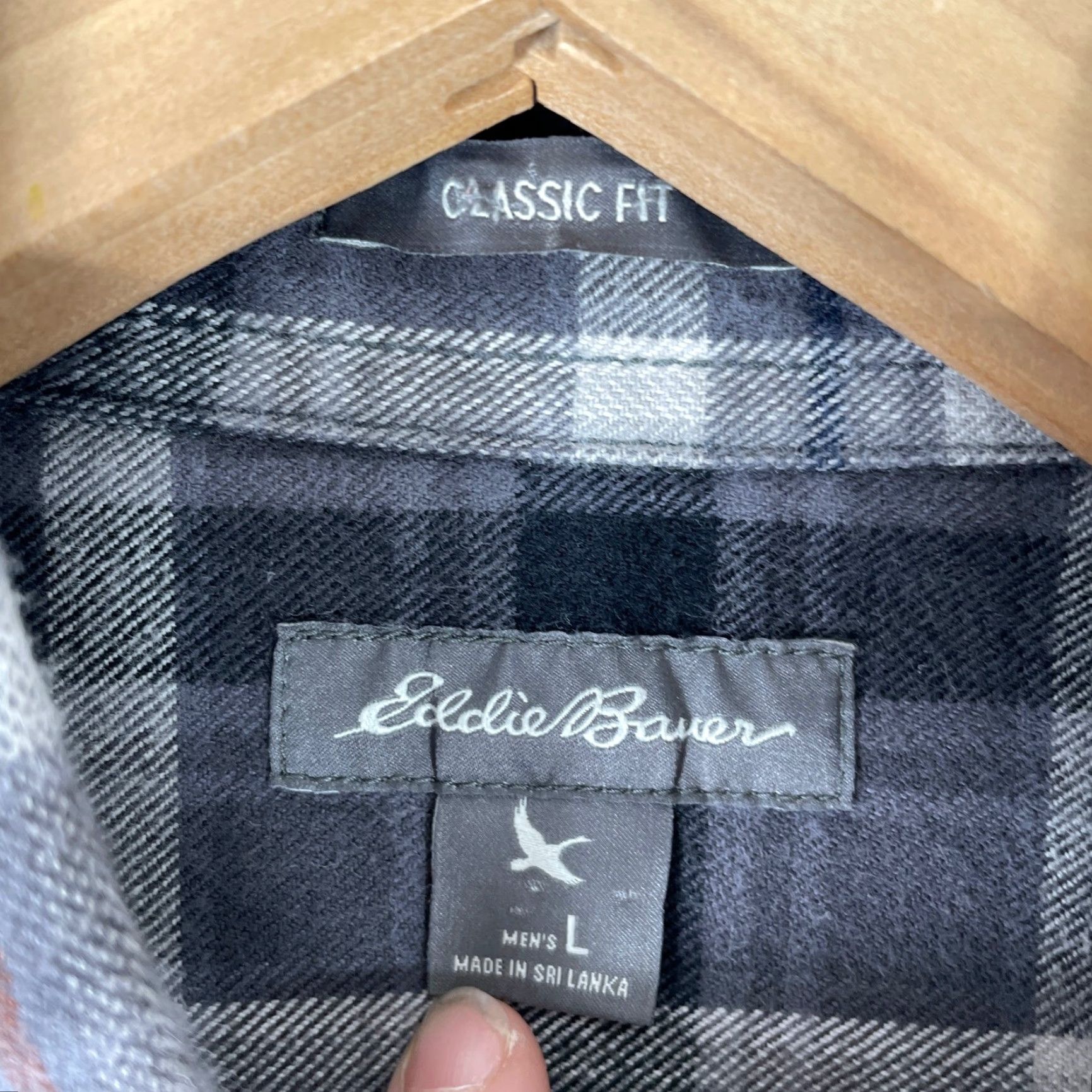 Eddie Bauer Eddie Bauer Flannel Shirt Mens L Gray Plaid Long Sleeve Button Down Outdoor Casual Workwear Classic Fit Size US L / EU 52-54 / 3 - 5 Thumbnail