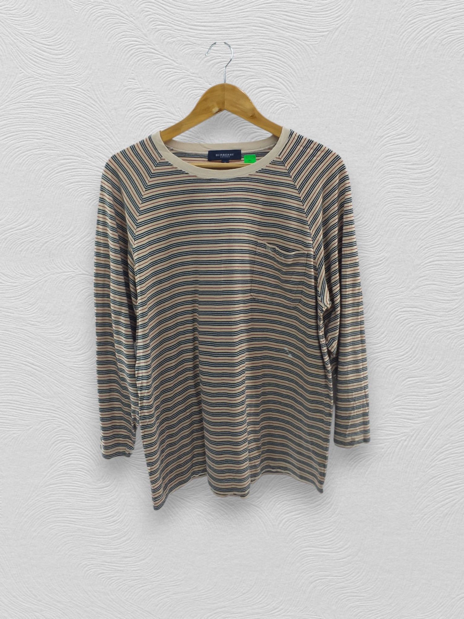 Burberry Vintage BURBERRY LONDON Nova Check Style Design Shirts-A011 Size US L / EU 52-54 / 3 - 1 Thumbnail