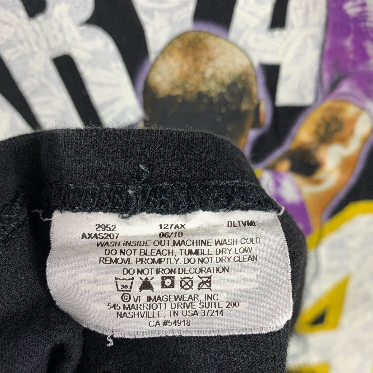 NBA Vintage Kobe Bryant "Black Mamba" NBA Exclusive Tee Shirt Size US L / EU 52-54 / 3 - 10 Thumbnail