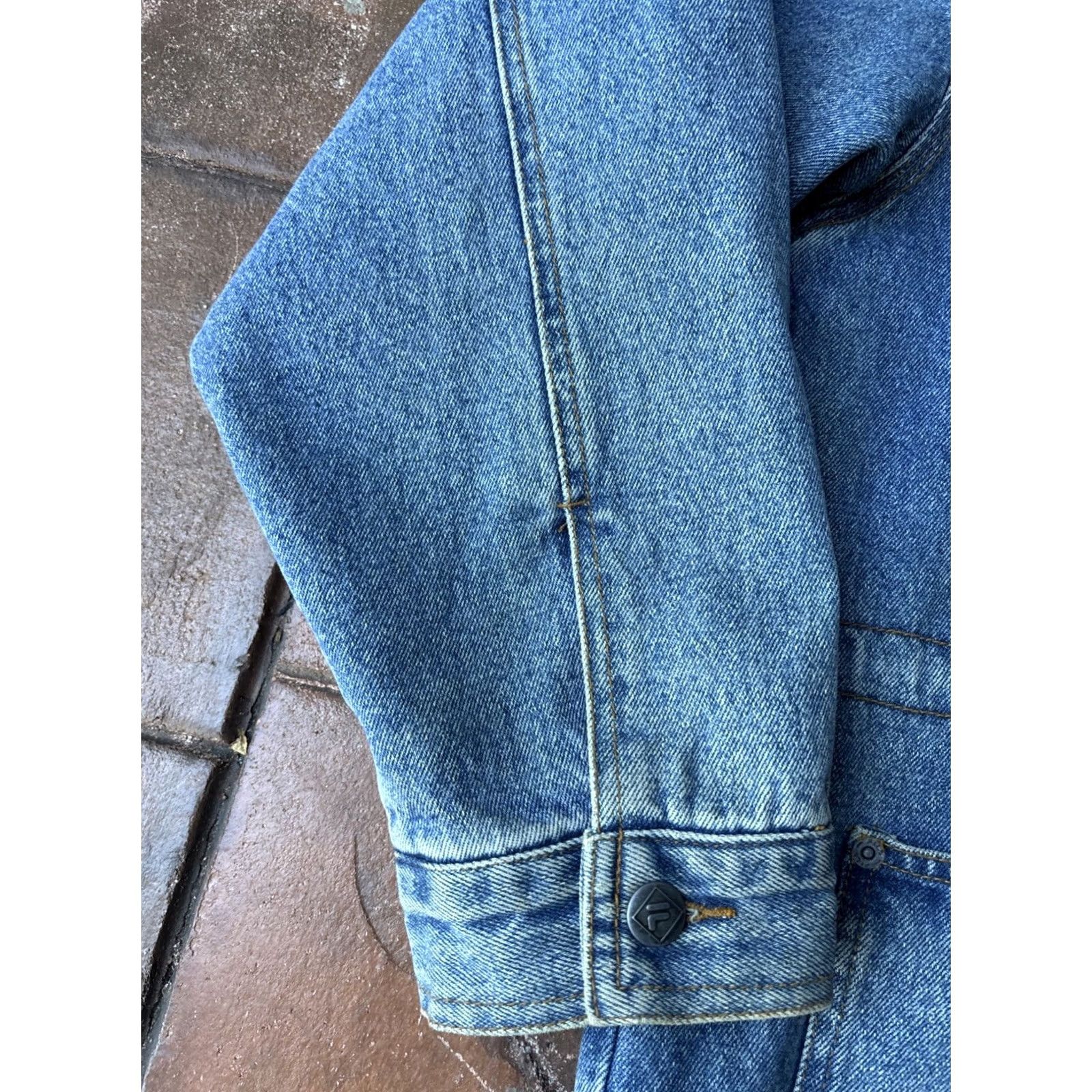 Fila VINTAGE 90s FILA Jeans Work Chore Coat Jacket Large Denim Cotton Men Hood Hip Hop Streetwear Trench Coat Long Blue Size US 33 - 6 Thumbnail