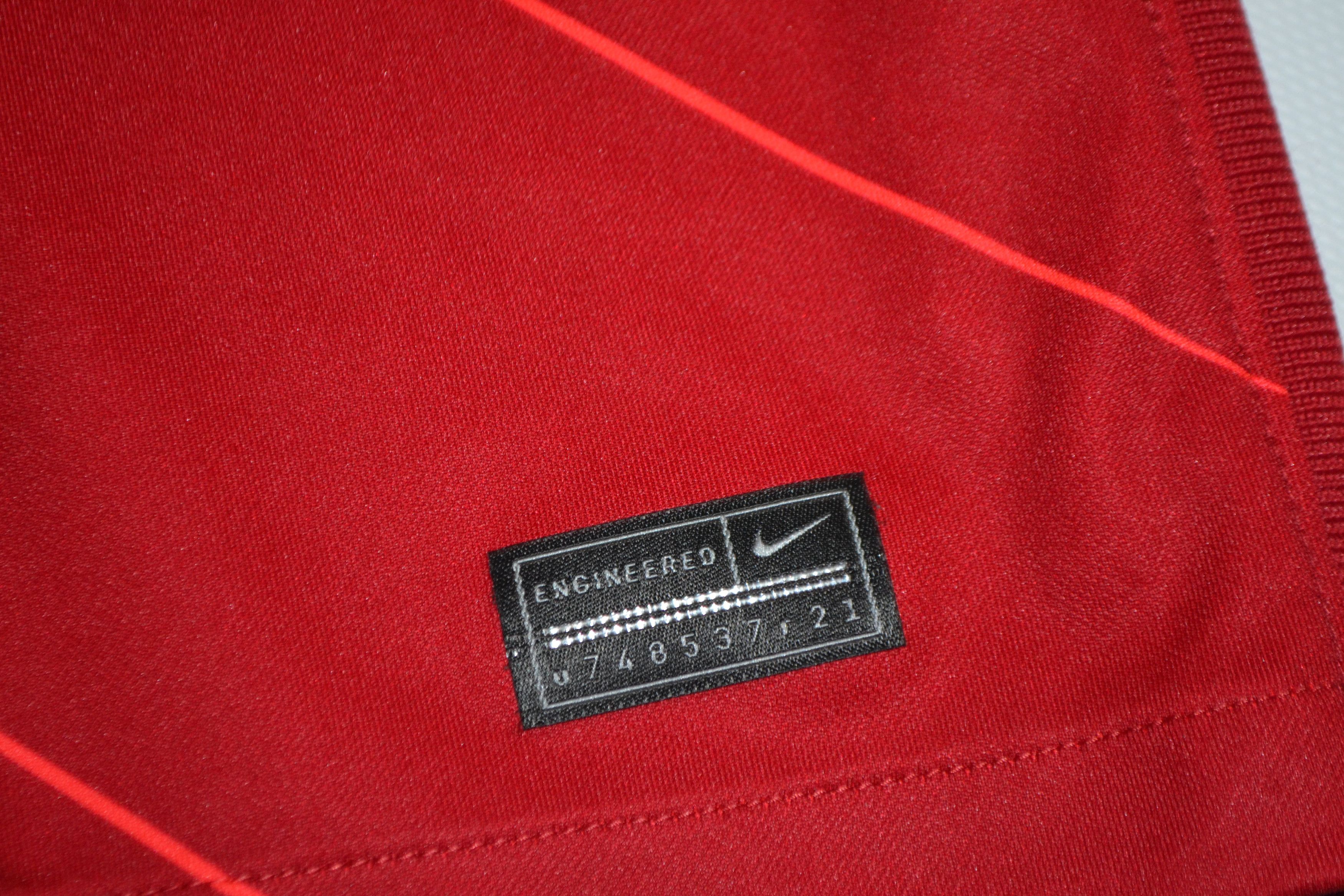 Nike Liverpool Home Kit Shirt 2021 2022 Soccer Jersey Size US S / EU 44-46 / 1 - 6 Thumbnail