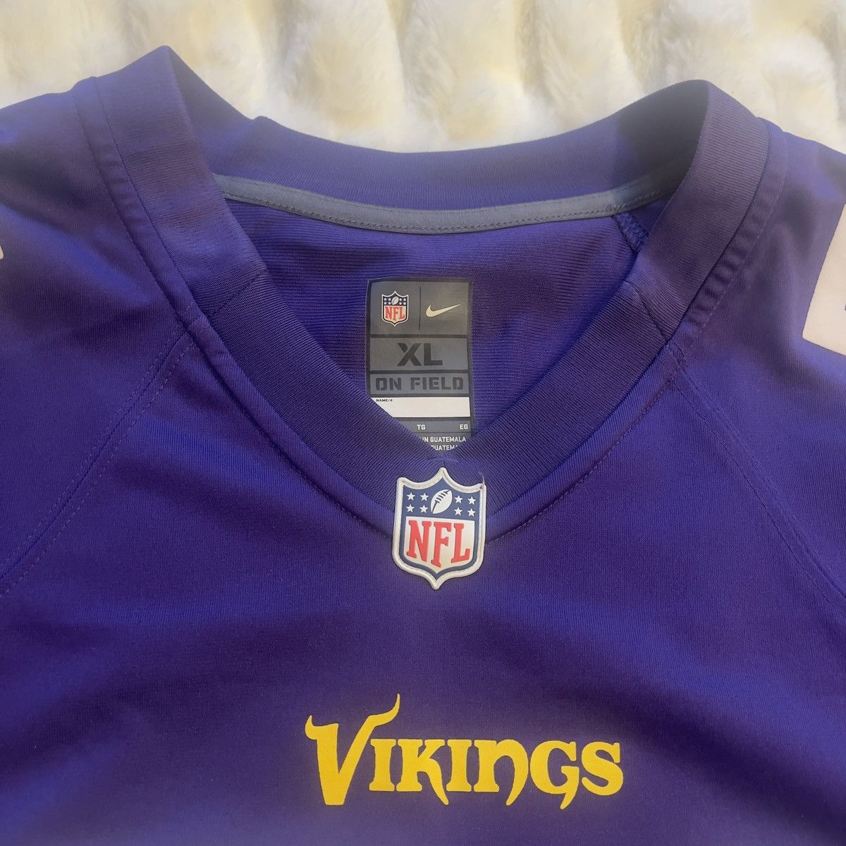 NFL MN Vikings Eric Kendricks Signed Mens (Or Unisex)Jersey Size US XL / EU 56 / 4 - 6 Thumbnail