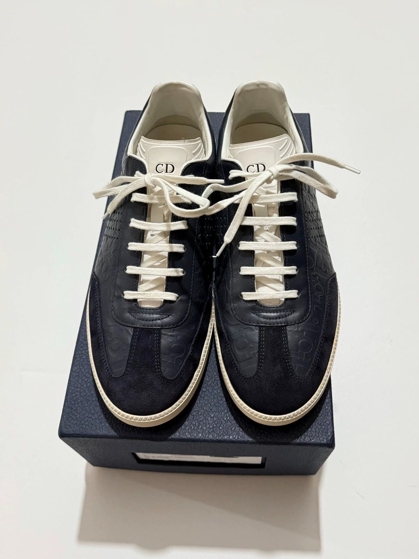 Dior Dior B01 Monogram Embossed Flat Casual Shoes Navy/White 42 Size US 9 / EU 42 - 3 Thumbnail