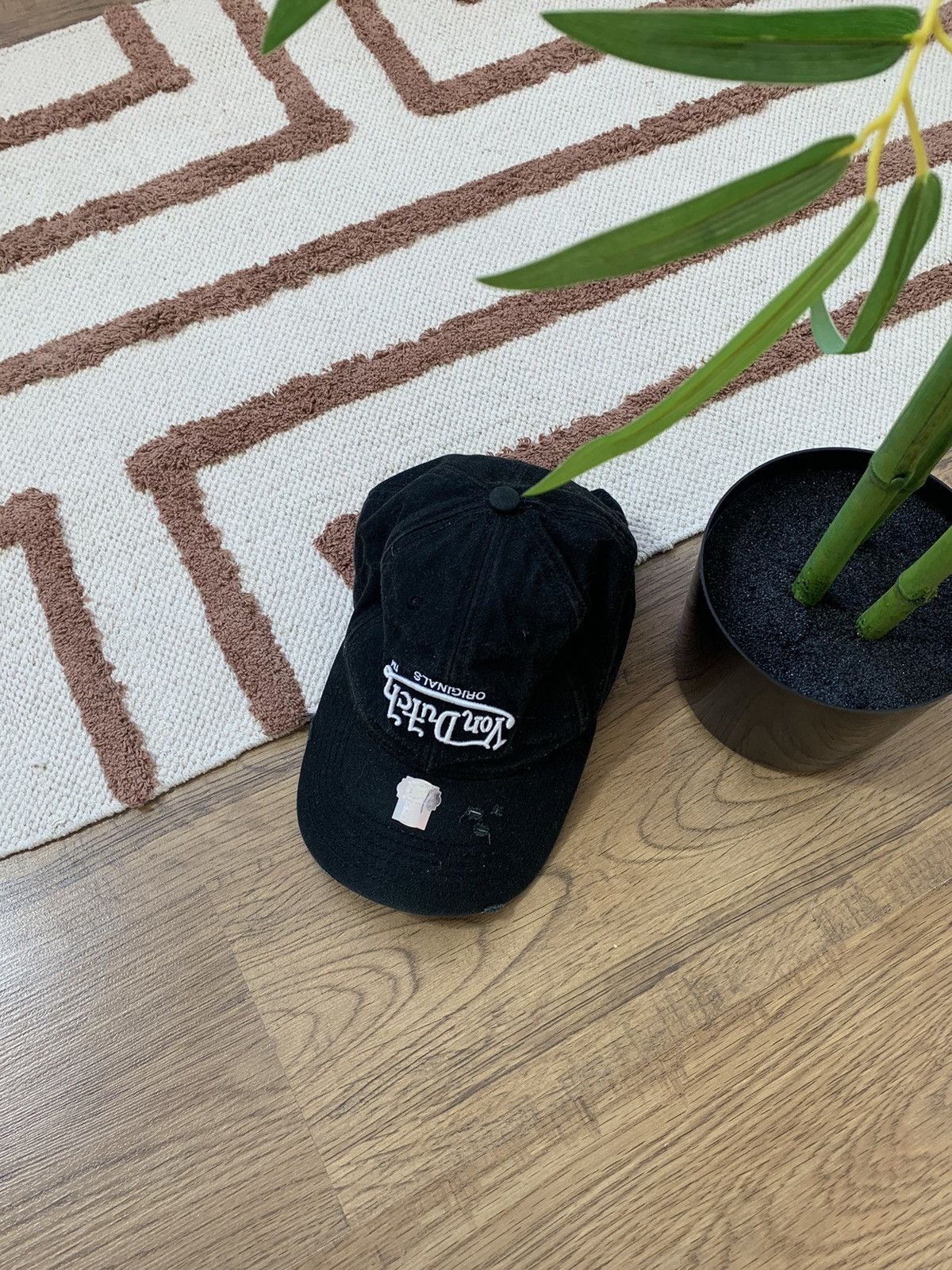 Von Dutch VINTAGE VON DUTCH DISTRESSED 2000s CAP Size ONE SIZE - 1 Thumbnail