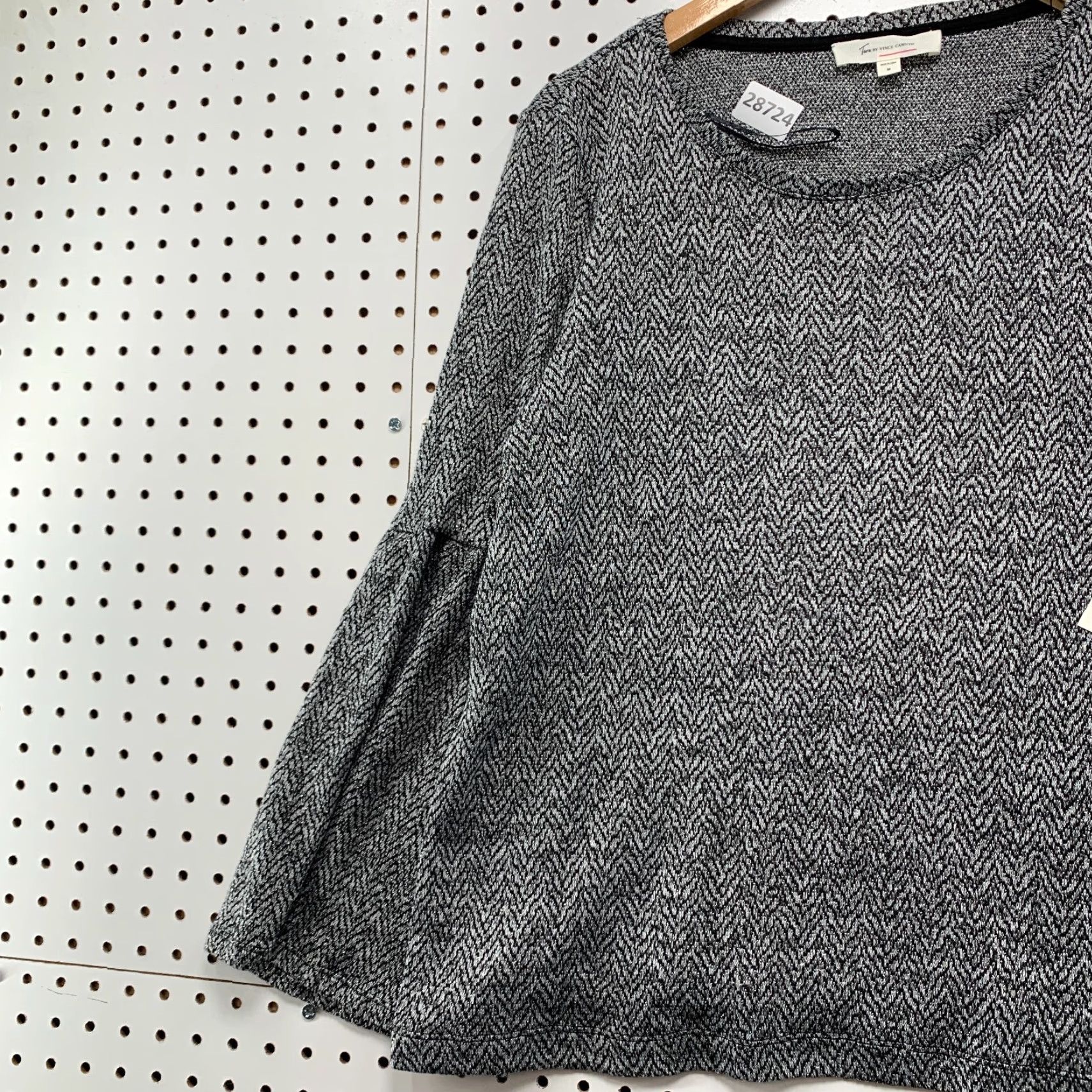 Vince Camuto VINTAGE Vince Camuto Gray Herringbone Blouse Long Sleeve Medium Bell Sleeve Womens Size M / US 6-8 / IT 42-44 - 6 Thumbnail