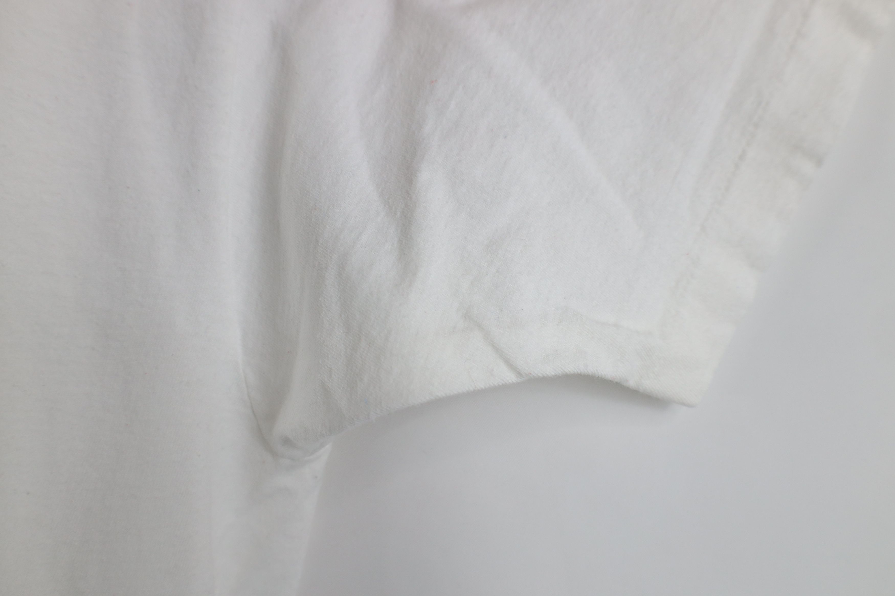 Vintage Vintage 80s 90s Streetwear Cotton V-Neck T-Shirt White USA Size US L / EU 52-54 / 3 - 8 Thumbnail
