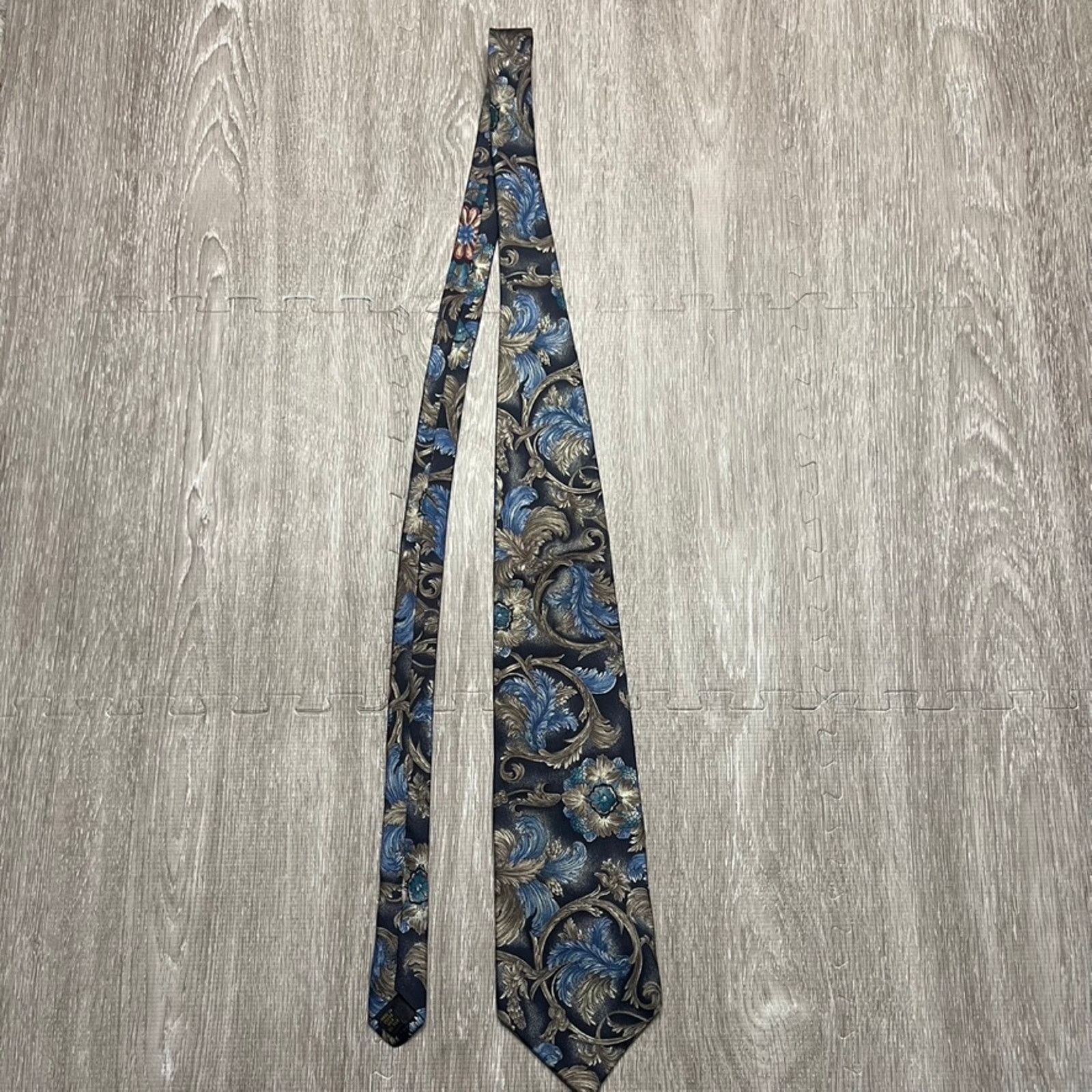 Etienne Aigner Etienne Aigner Men's Vintage Silk Floral Tie Blue Gray Size ONE SIZE - 3 Thumbnail