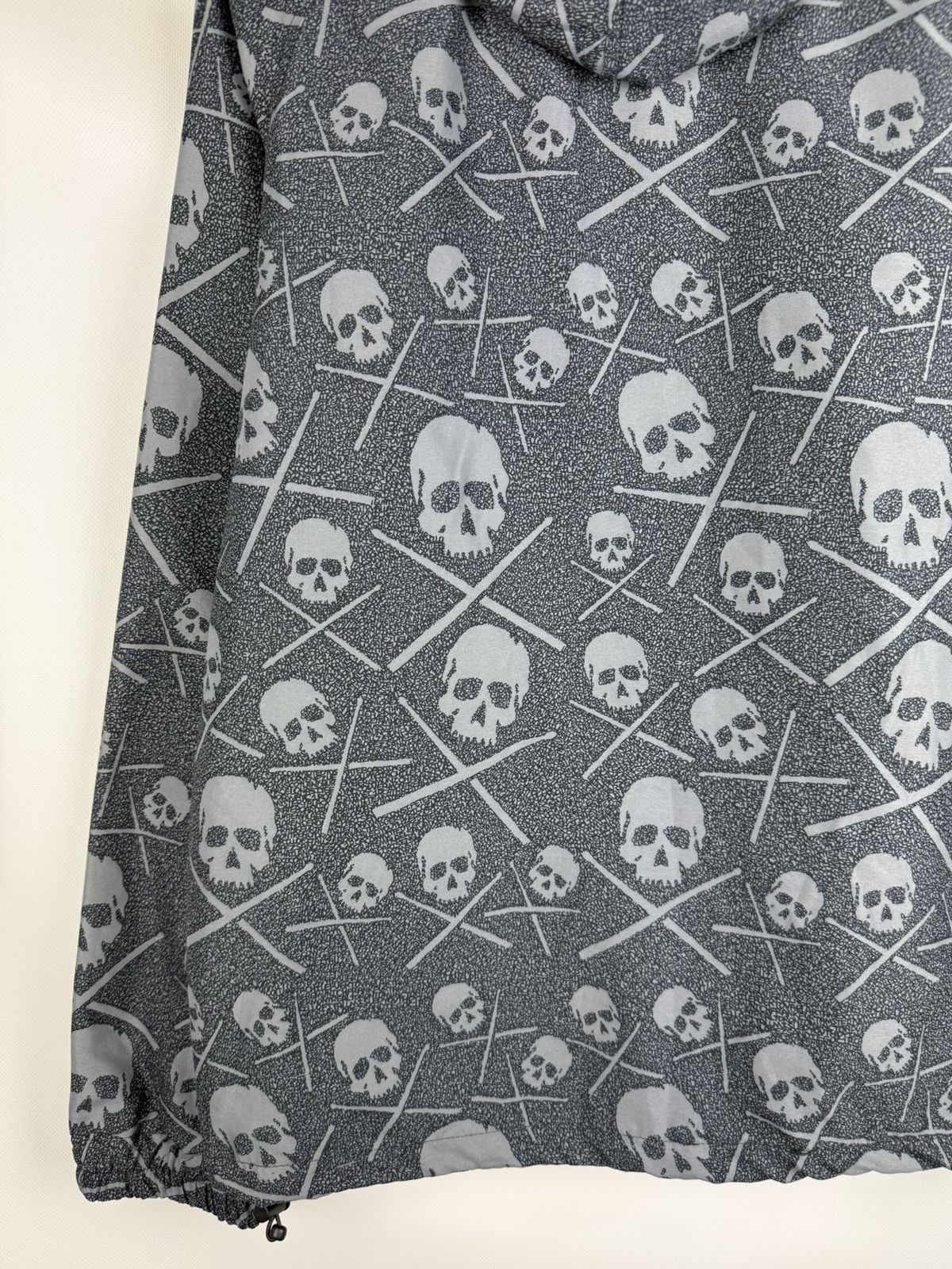 C1RCA Circa Skateboarding Y2K Skull Overprinted Hooded Windbreaker Size US M / EU 48-50 / 2 - 18 Thumbnail