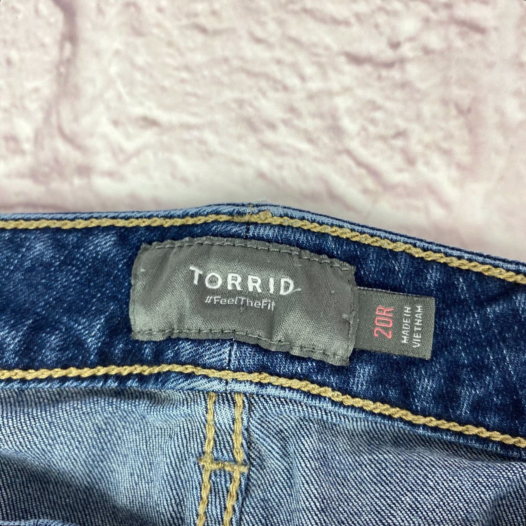 Torrid Torrid Womens Denim Jeans Blue Boyfriend Ankle Size 20 Distressed Feel The Fit Regular Rise 8.5-10.5 in Color Blue Size 42" / US 20 - 5 Thumbnail