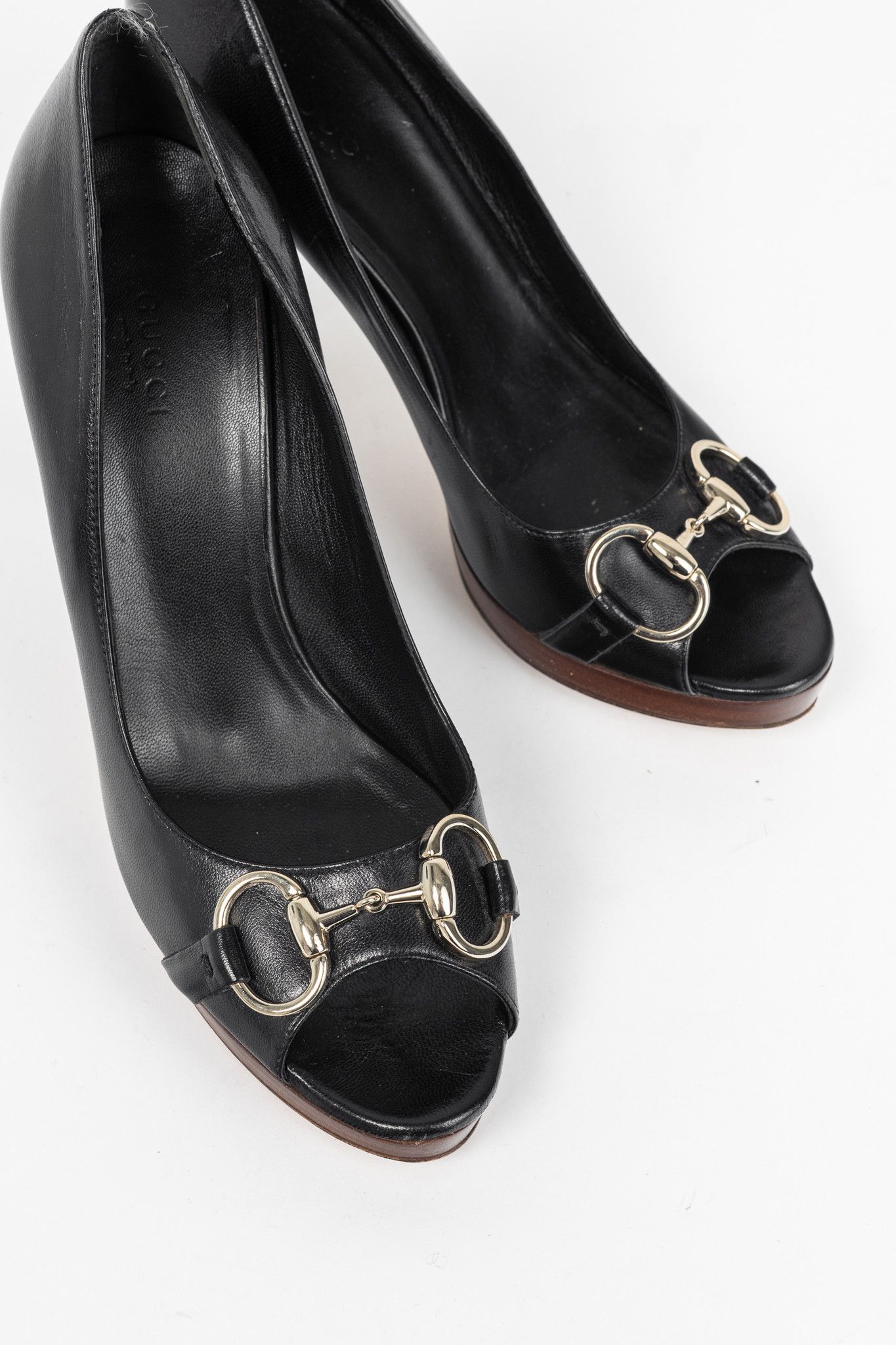 Gucci Gucci Black Leather Horsebit Peep-Toe Platform Pumps Size US 8.5 / IT 38.5 - 6 Thumbnail