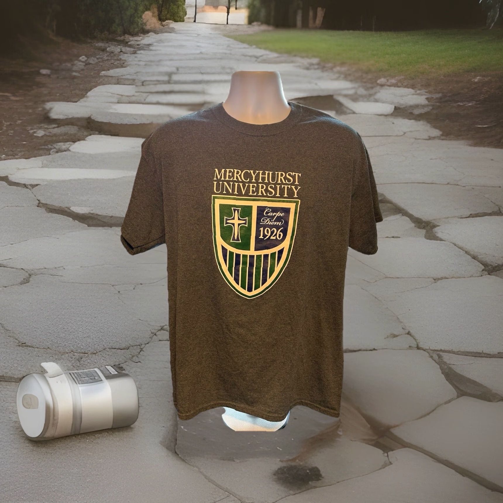 Gildan Mercyhurst University Shirt Men L Heather Gray Short Sleeve Crew Neck Graphic Print Logo University Sports 2010s Gildan Ultra Cotton Size US L / EU 52-54 / 3 - 4 Thumbnail