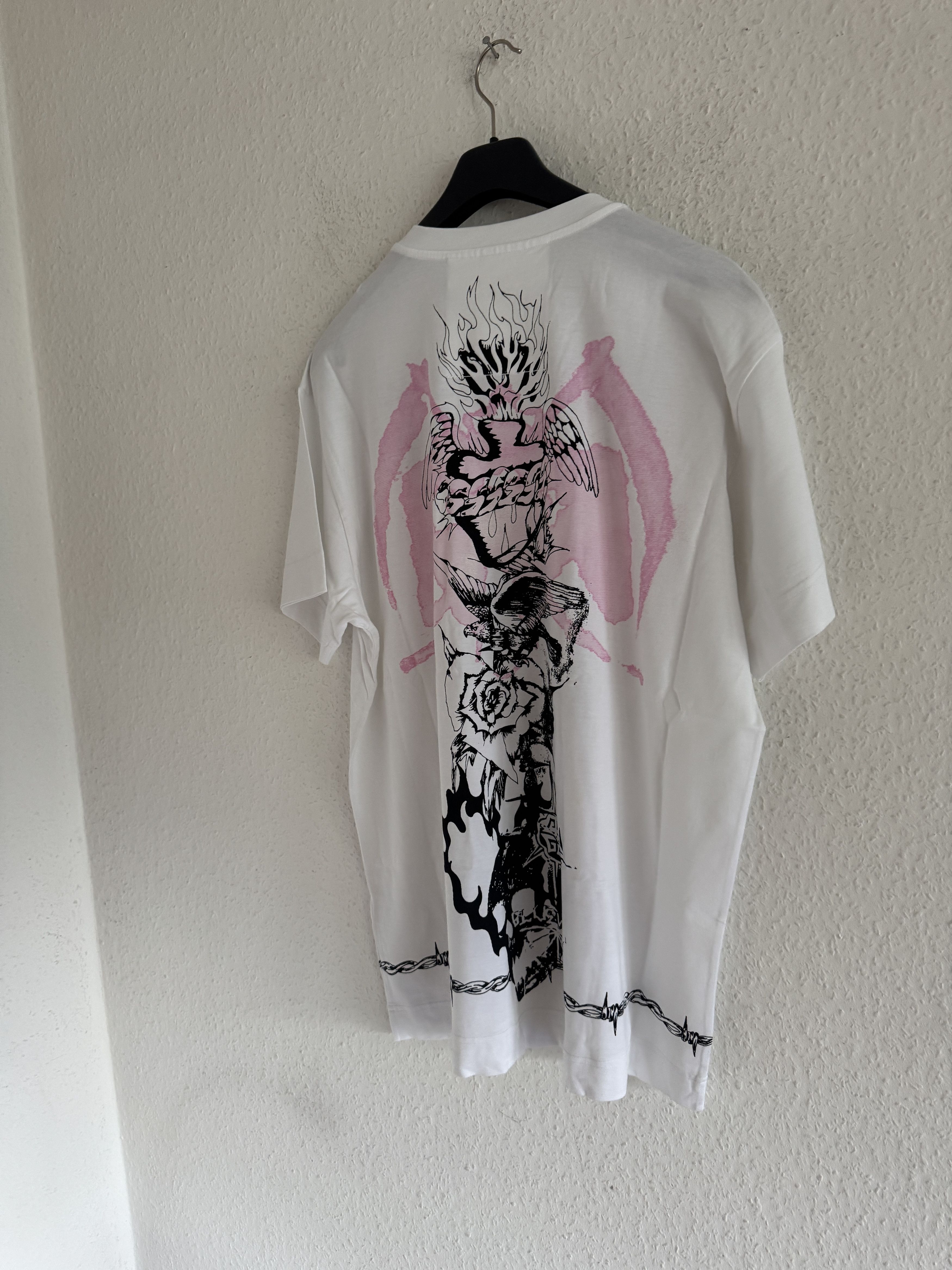 Givenchy White Gothic Print Oversized T-Shirt Size US M / EU 48-50 / 2 - 8 Thumbnail