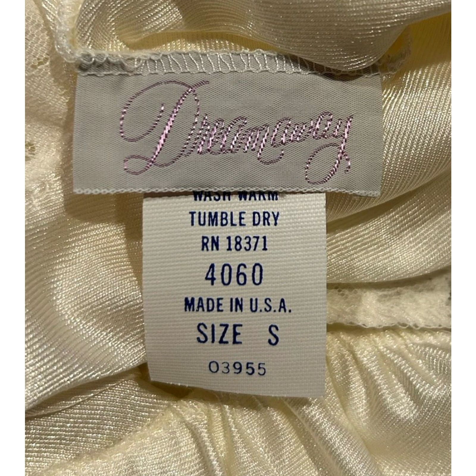 Vintage VINTAGE Dream Away Lingerie Floral Lace Bodysuit Romper Size S USA White Nylon Womens? (note: gender not specified) Size S / US 4 / IT 40 - 5 Thumbnail