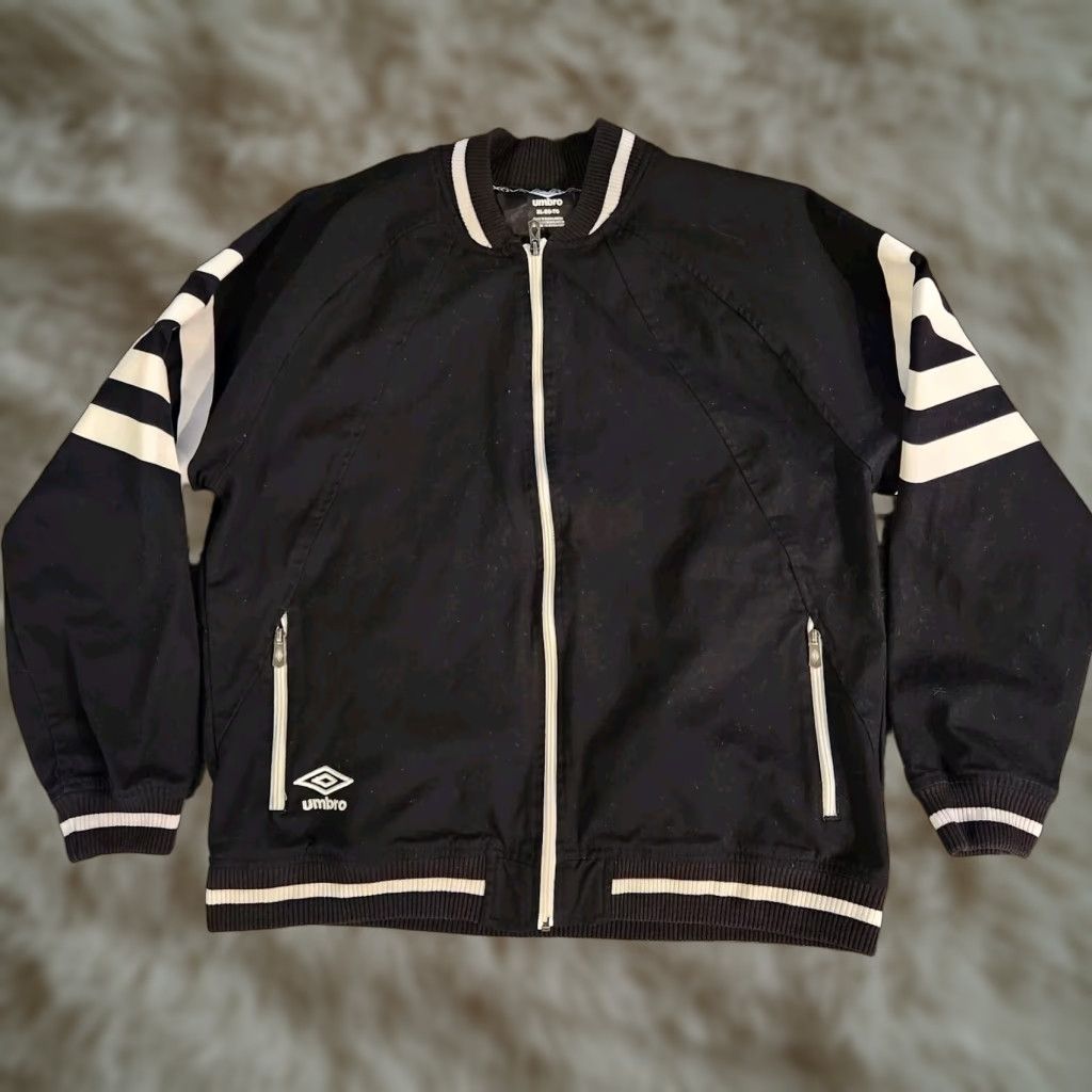 Umbro Umbro Varsity Jacket Black White Full Zip Men's XL Soccer Football Coat Coat? Size US XL / EU 56 / 4 - 1 Thumbnail