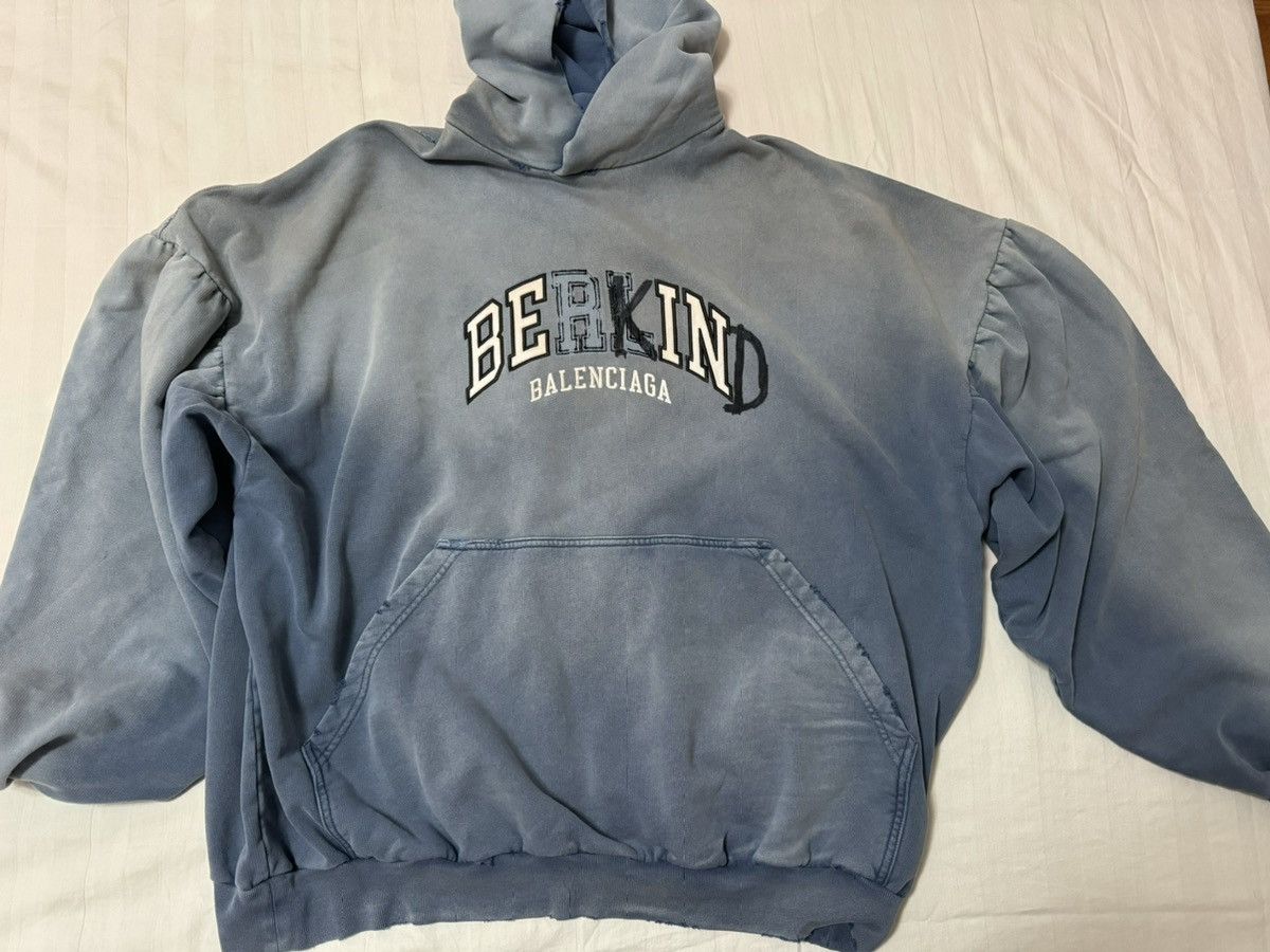 Balenciaga Balenciaga Be Kind Washed Blue Size US L / EU 52-54 / 3 - 1 Thumbnail