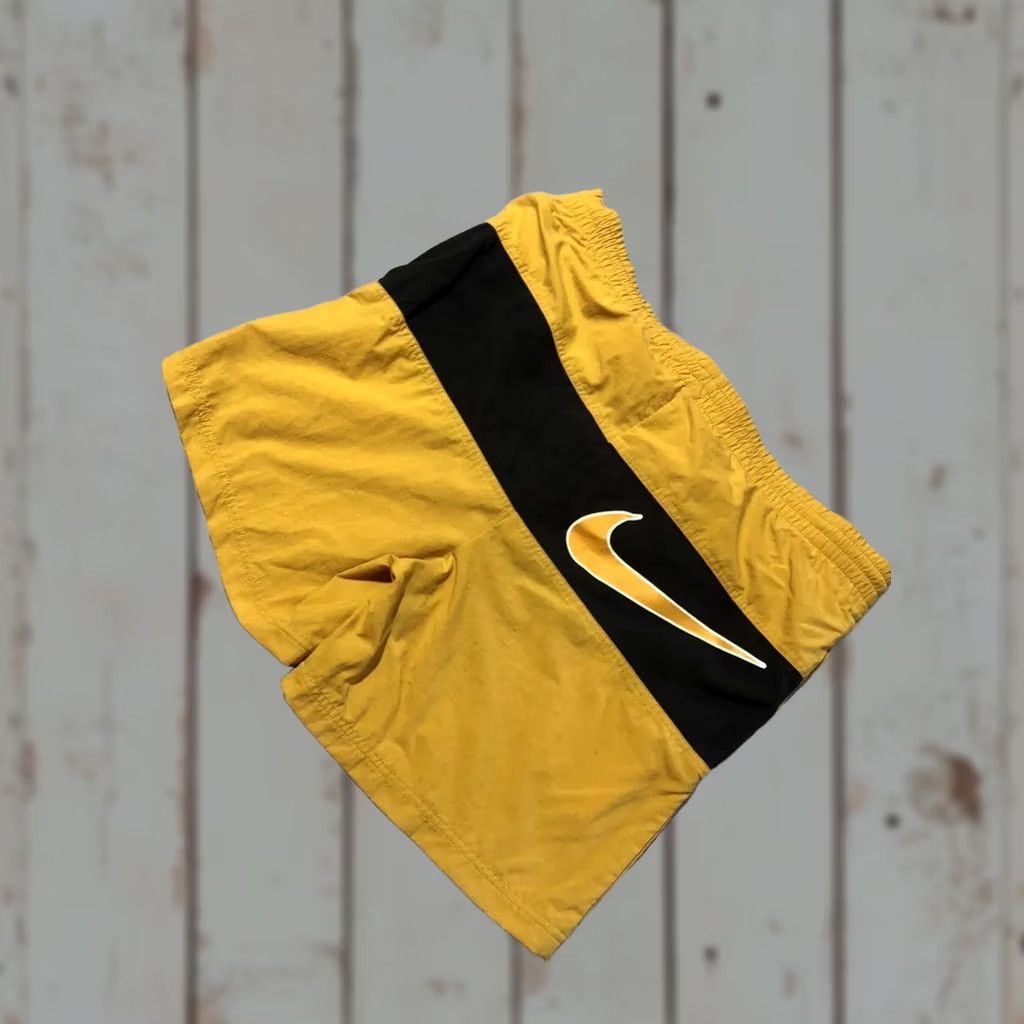 Nike VINTAGE Nike Nylon Shorts 90s Big Logo Swoosh Drill Men Size S Yellow Size US 29 - 1 Thumbnail