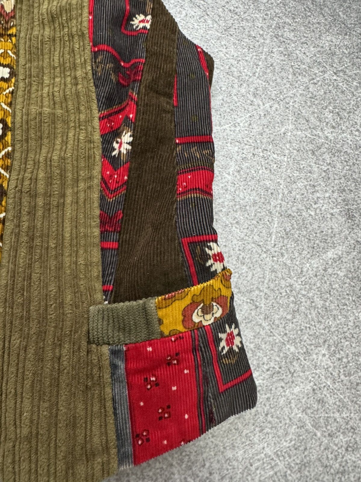 Dolce & Gabbana Vintage 1990s Dolce & Gabbana Velvet Patchwork Vest Boro Size S / US 4 / IT 40 - 7 Thumbnail