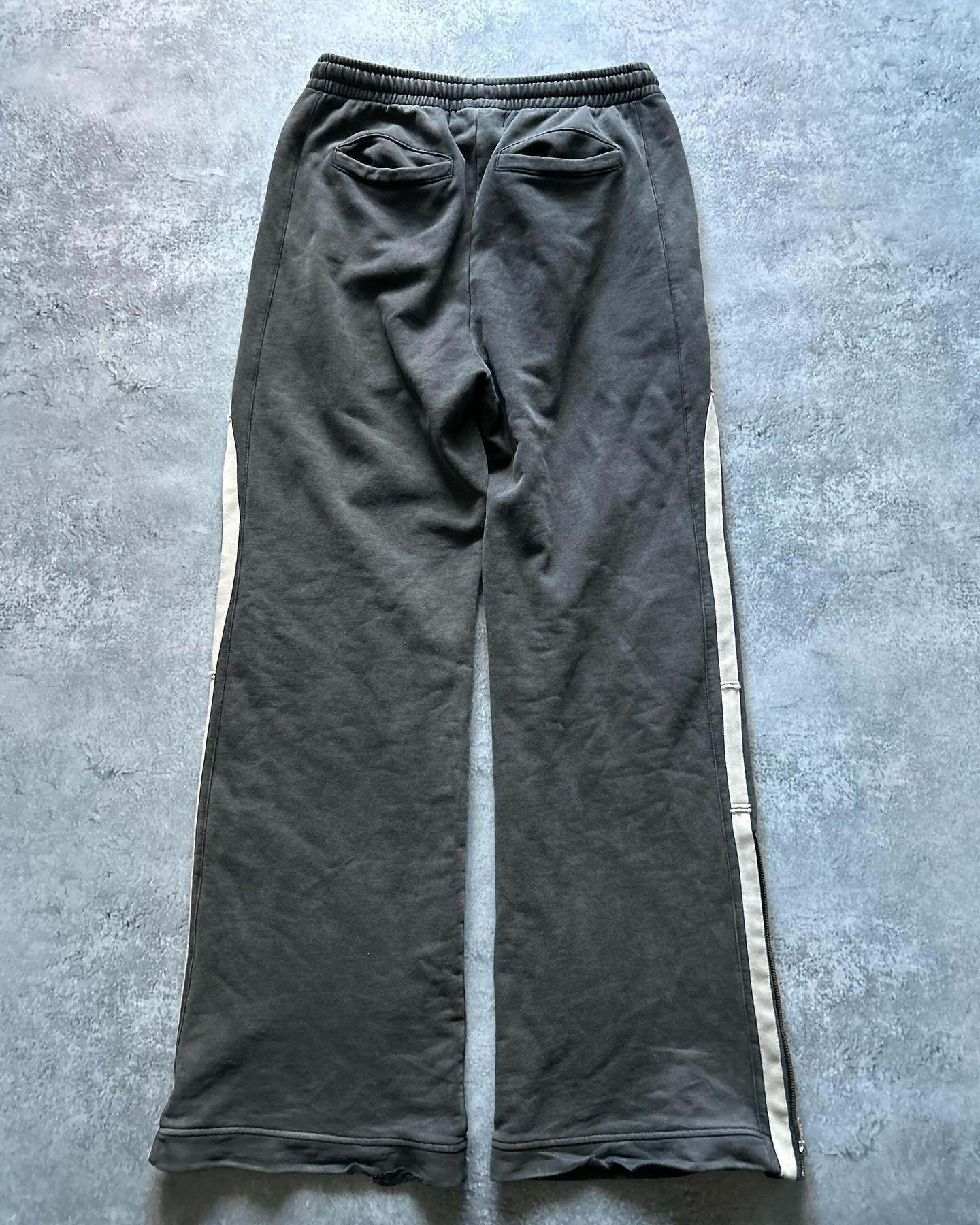 Japanese Brand × Vintage Double Stripe Embroided Zipper Leg Pants Size US 33 - 2 Thumbnail