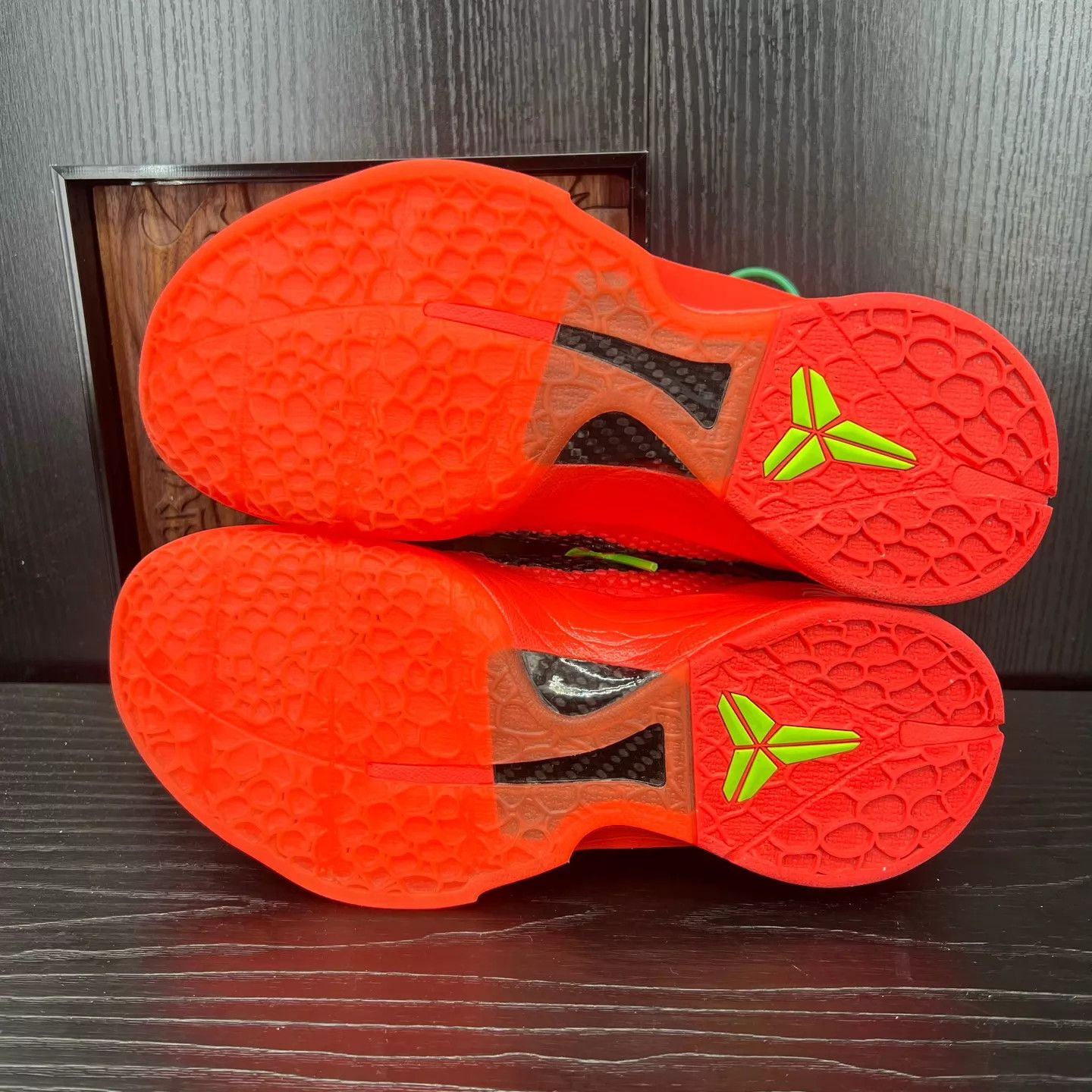 Nike ZK6 Reverse Bruce Lee 40.5 New OG Box Size US 7.5 / EU 40-41 - 3 Thumbnail