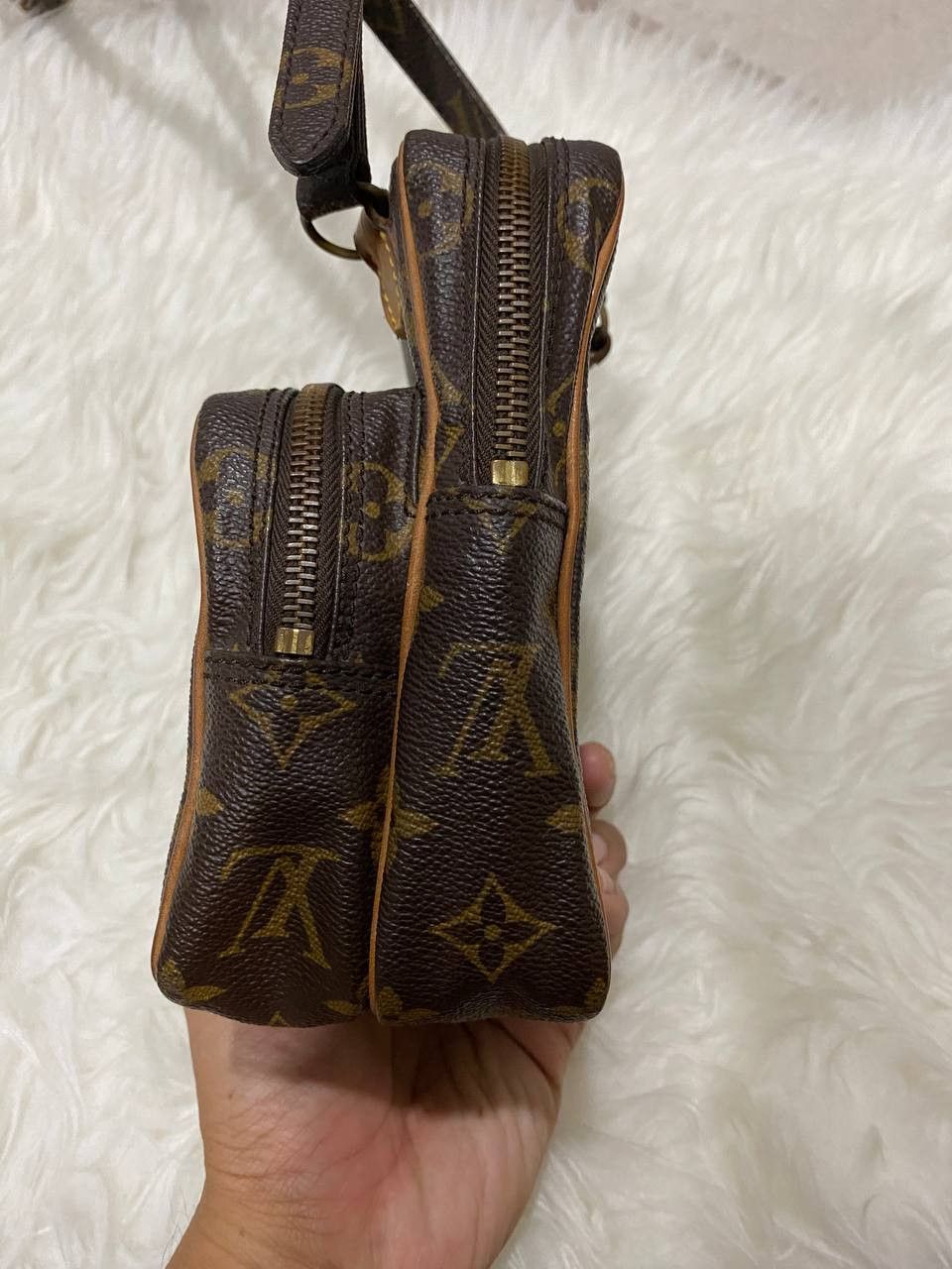 Louis Vuitton LOUIS VUITTON Monogram Mini Amazon Crossbody Bag Size ONE SIZE - 2 Thumbnail