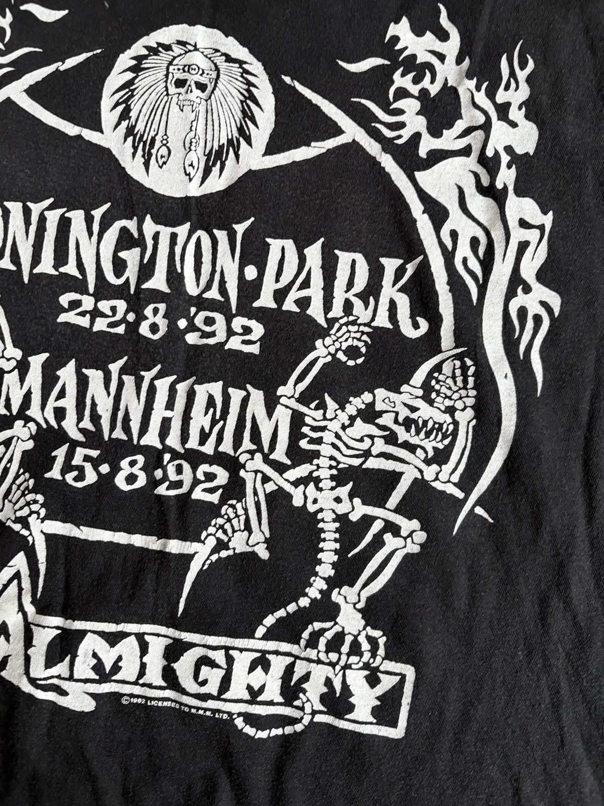 Vintage Vintage 1992 The Almighty 90s Tour Rock Band Fade T-Shirt Size US XL / EU 56 / 4 - 13 Thumbnail