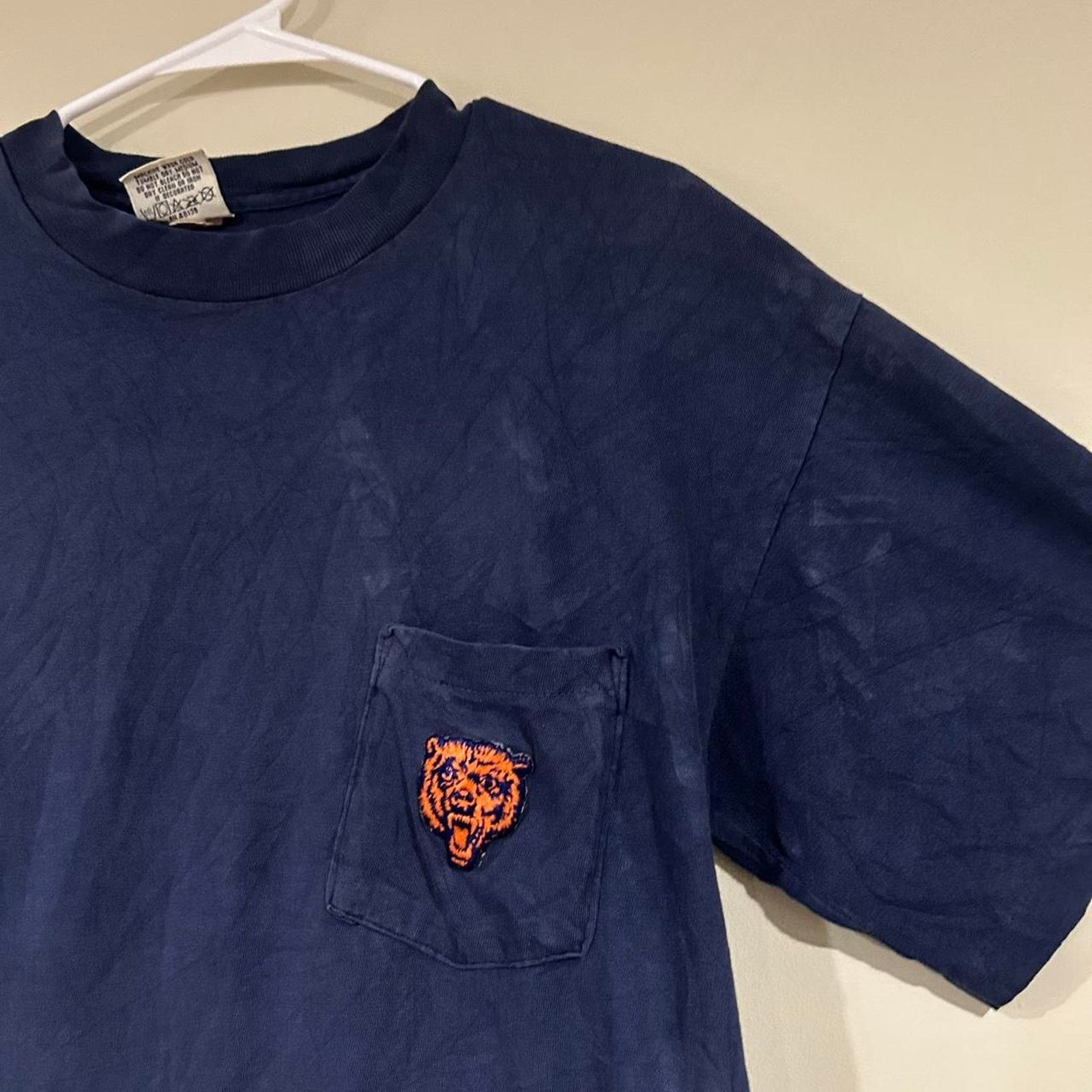 Nutmeg Vintage Nutmeg Chicago Bears Pocket Tee Shirt Size US XL / EU 56 / 4 - 3 Thumbnail