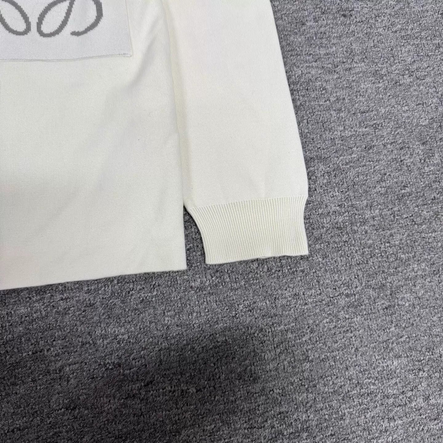 Loewe Loewe pocket oversized square logo sweatshirt M 99New Size M / US 6-8 / IT 42-44 - 6 Thumbnail