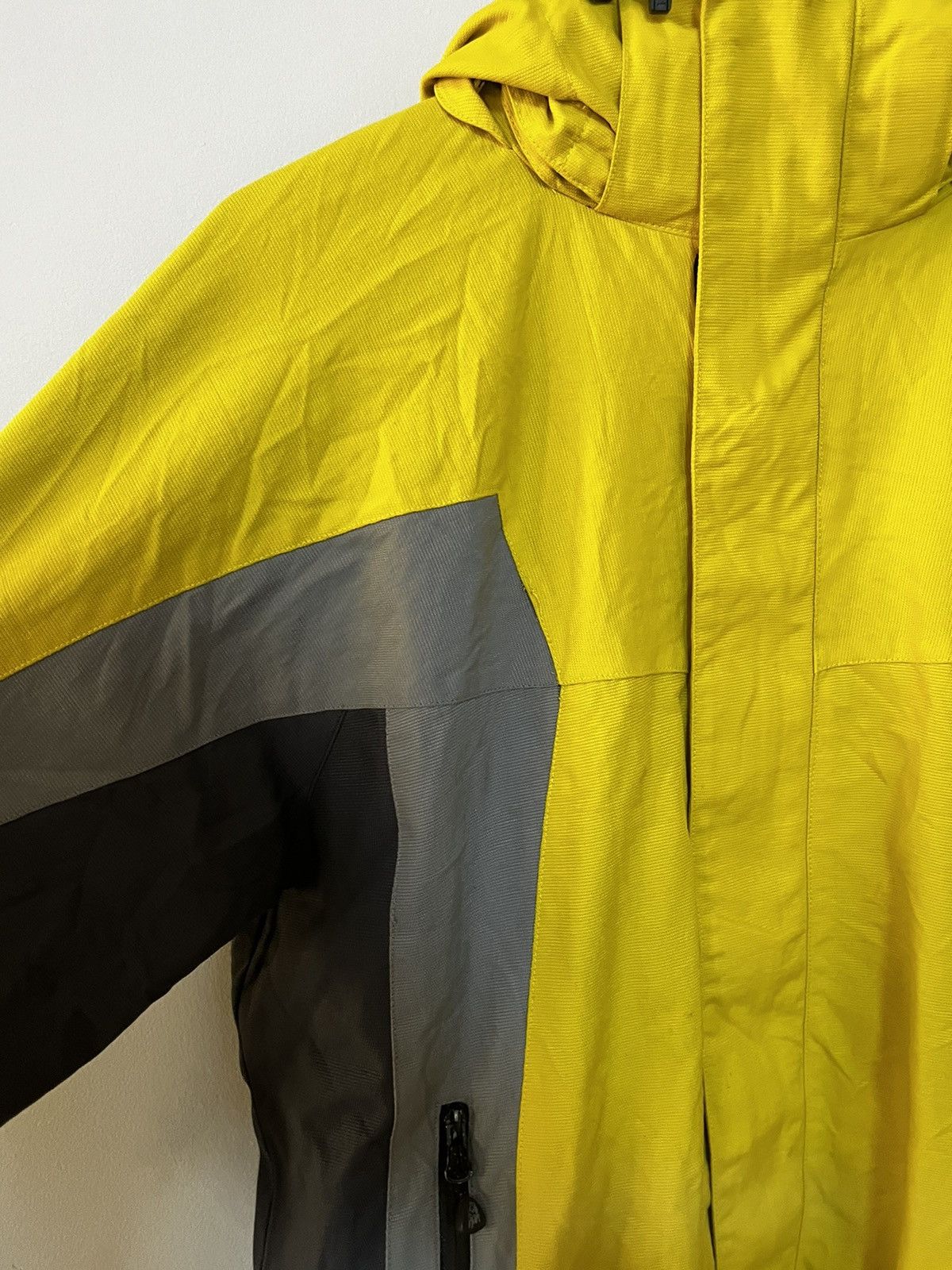 Designer × Tonino Lamborghini Yellow raincoat gorpcore tonino Lamborghini Size US M / EU 48-50 / 2 - 5 Thumbnail