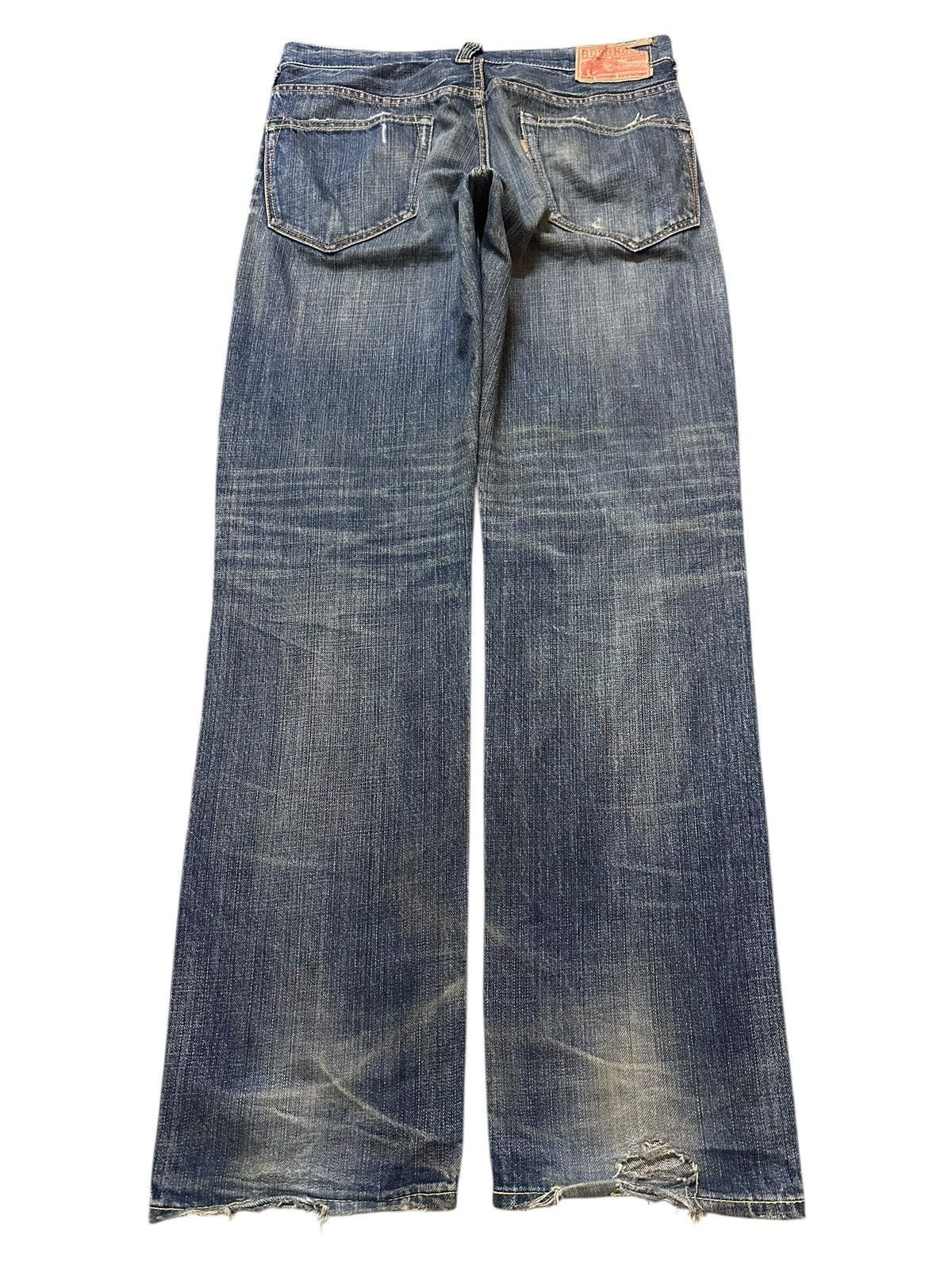 Japanese Brand Vintage Japanese Brand Blue Faded Wash Style Loose Jeans Size US 32 / EU 48 - 2 Thumbnail