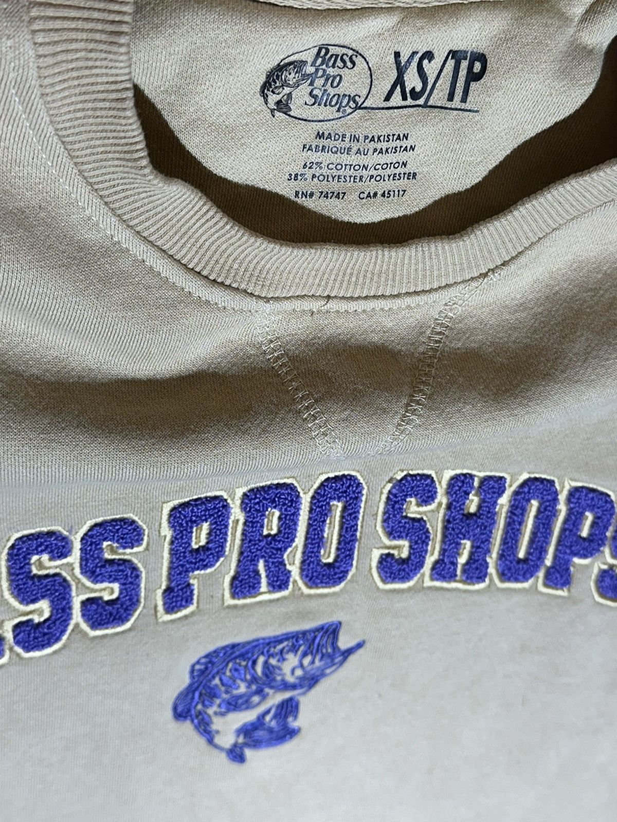 Bass Pro Shops Bass Pro Shops Tan with Purple lettering Sweater Size US XS / EU 42 / 0 - 3 Thumbnail