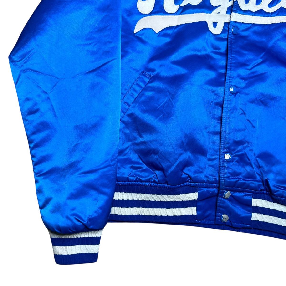 Starter 1990s MLB Kansas City Royals Starter Spell Out Satin Jacket Size US L / EU 52-54 / 3 - 17 Thumbnail