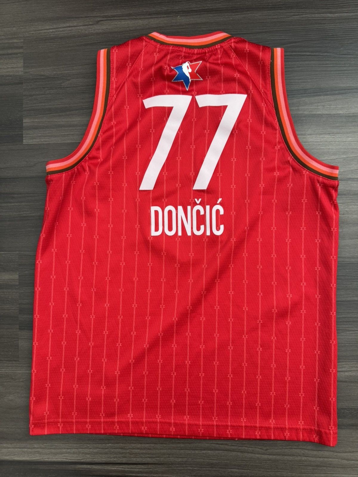Nike YOUTH - Luka Doncic #77 2020 All Star Game Swingman Jersey Size US XS / EU 42 / 0 - 6 Thumbnail