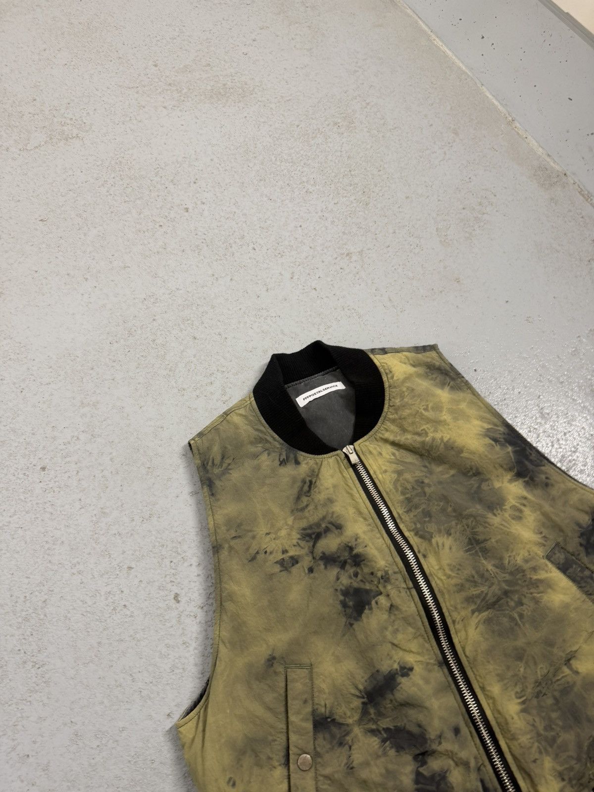 FFFPOSTALSERVICE FFFPostalservice Down Crinkle Vest Size US XL / EU 56 / 4 - 4 Thumbnail