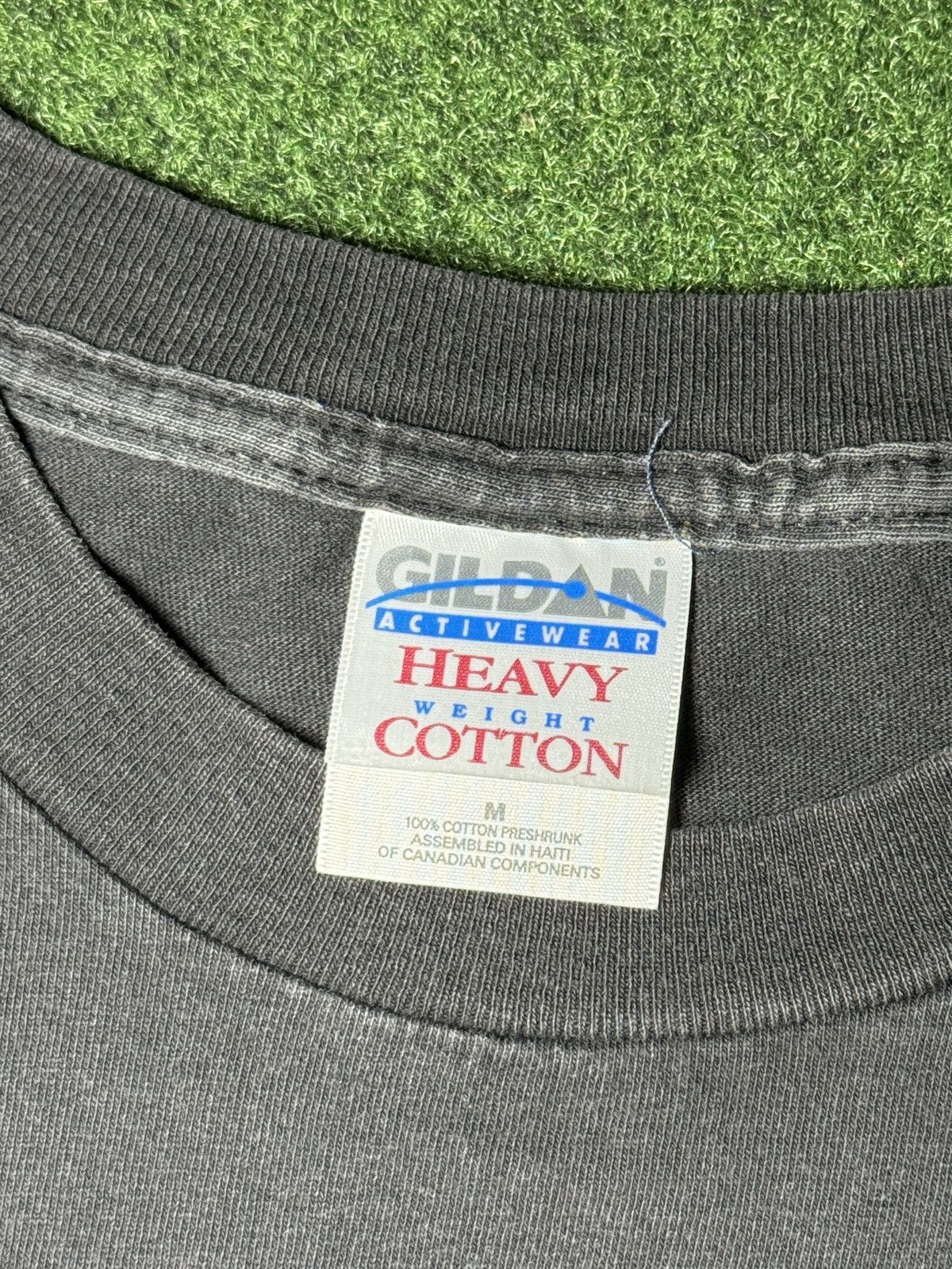 Gildan × Vintage Vintage 90s Vancouver BC Canada Polar Bear Faded T Shirt Size US M / EU 48-50 / 2 - 3 Thumbnail