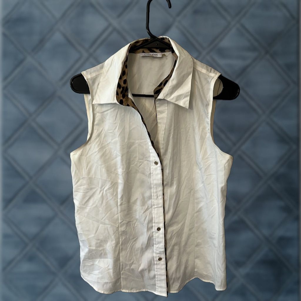 Calvin Klein Calvin Klein Collection Shirt Women M White Button-Up Sleeveless Collared Solid Basic All Seasons Size M / US 6-8 / IT 42-44 - 1 Thumbnail