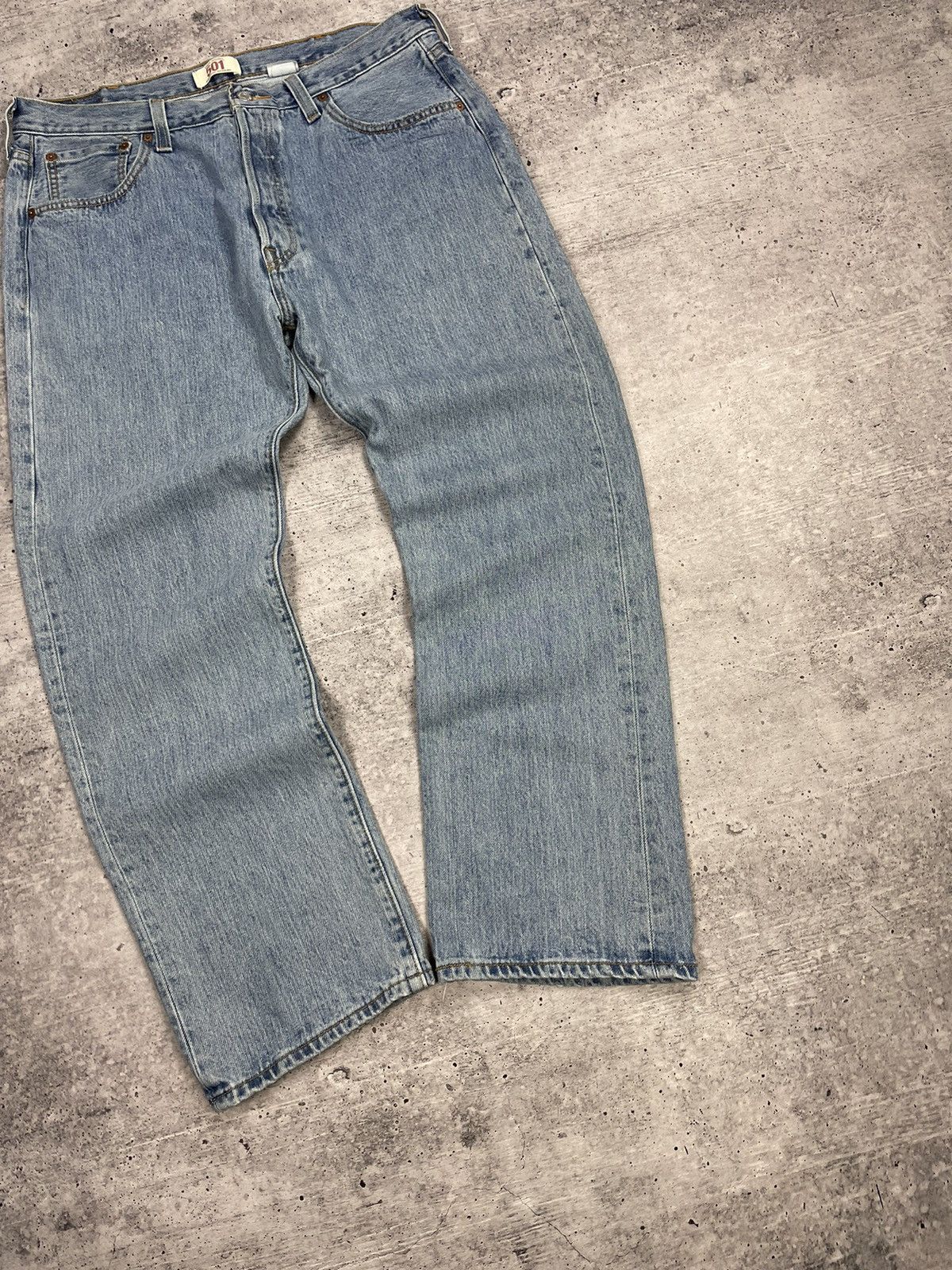 Levi's × Vintage Vintage Levi’s 501 Y2K Style Blue Stonewashed Denim Jeans Size US 36 / EU 52 - 5 Thumbnail