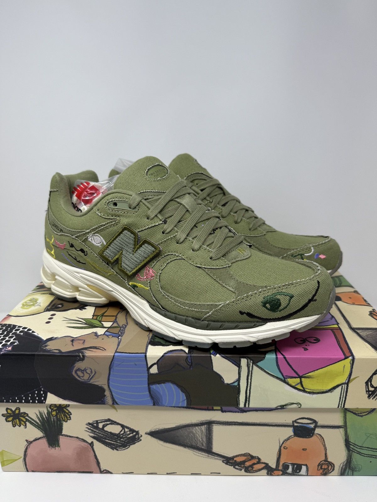 New Balance New Balance 2002R Bryant Giles What Now? M2002RAG Men's size Size US 11 / EU 44 - 7 Thumbnail