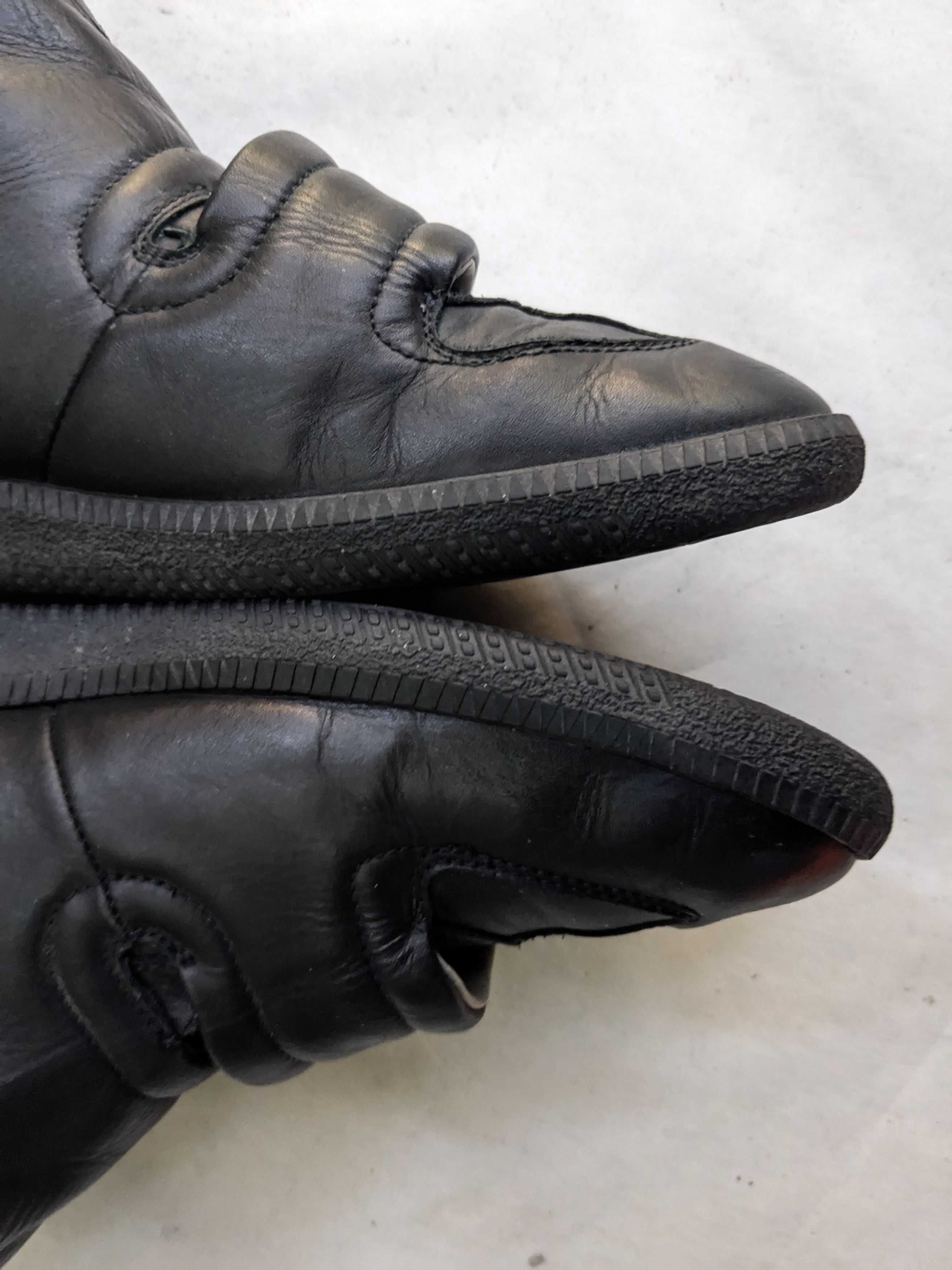 Maison Margiela Maison Margiela Clinic High Top Sneakers Black 841 Size US 8 / EU 41 - 12 Thumbnail