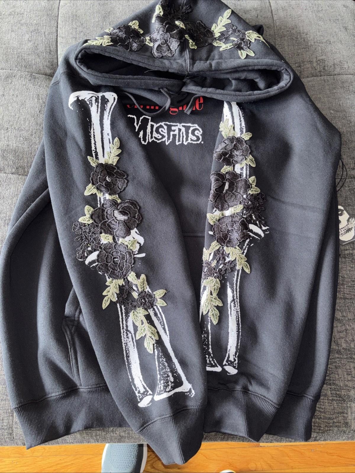Civil Regime Misfits x Civil Black Roses Hoodie XL New With Tags Size US XL / EU 56 / 4 - 4 Thumbnail