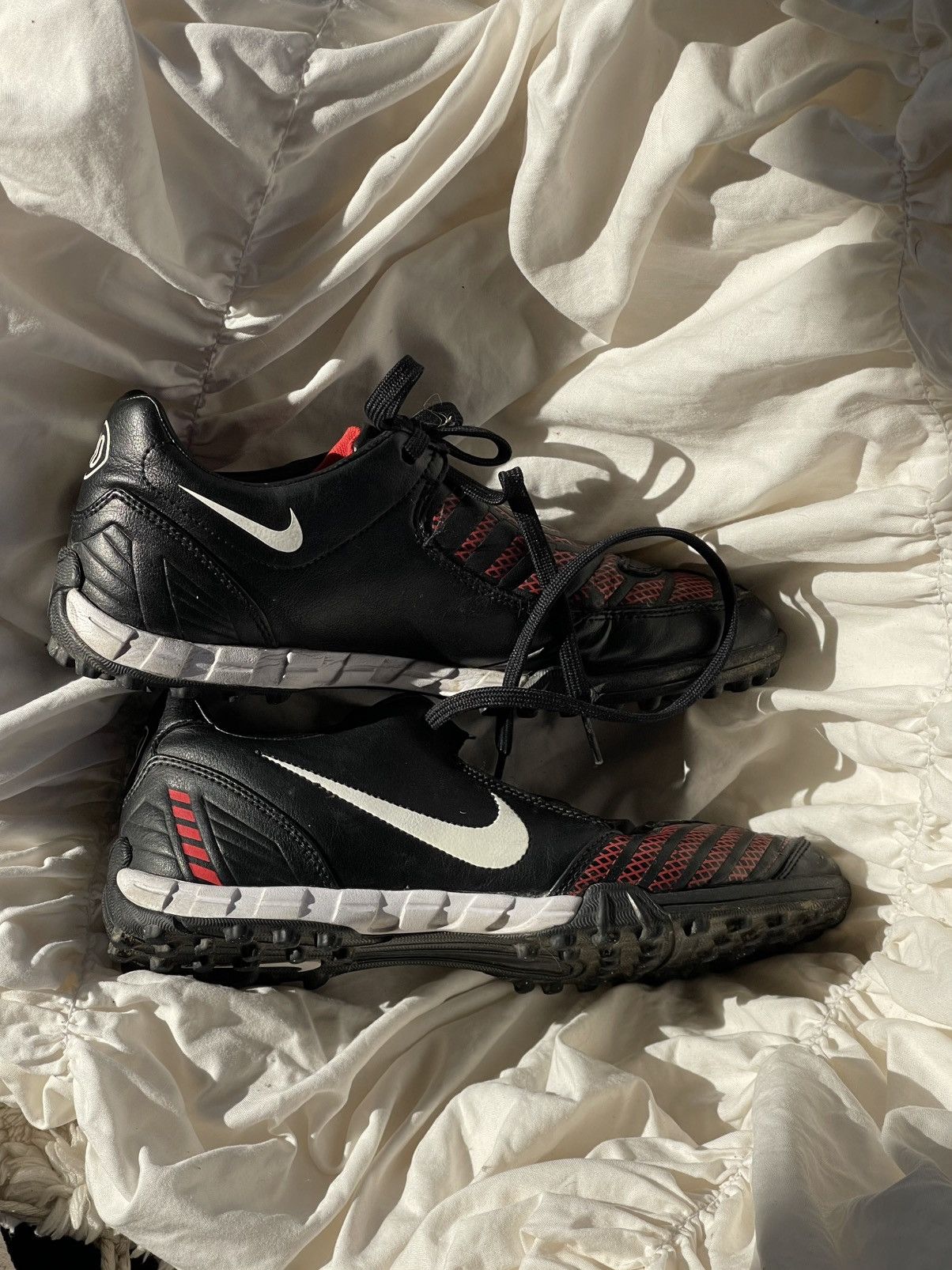 Nike 2008 Nike Total 90 Vintage sneakers Size US 8 / EU 41 - 16 Thumbnail