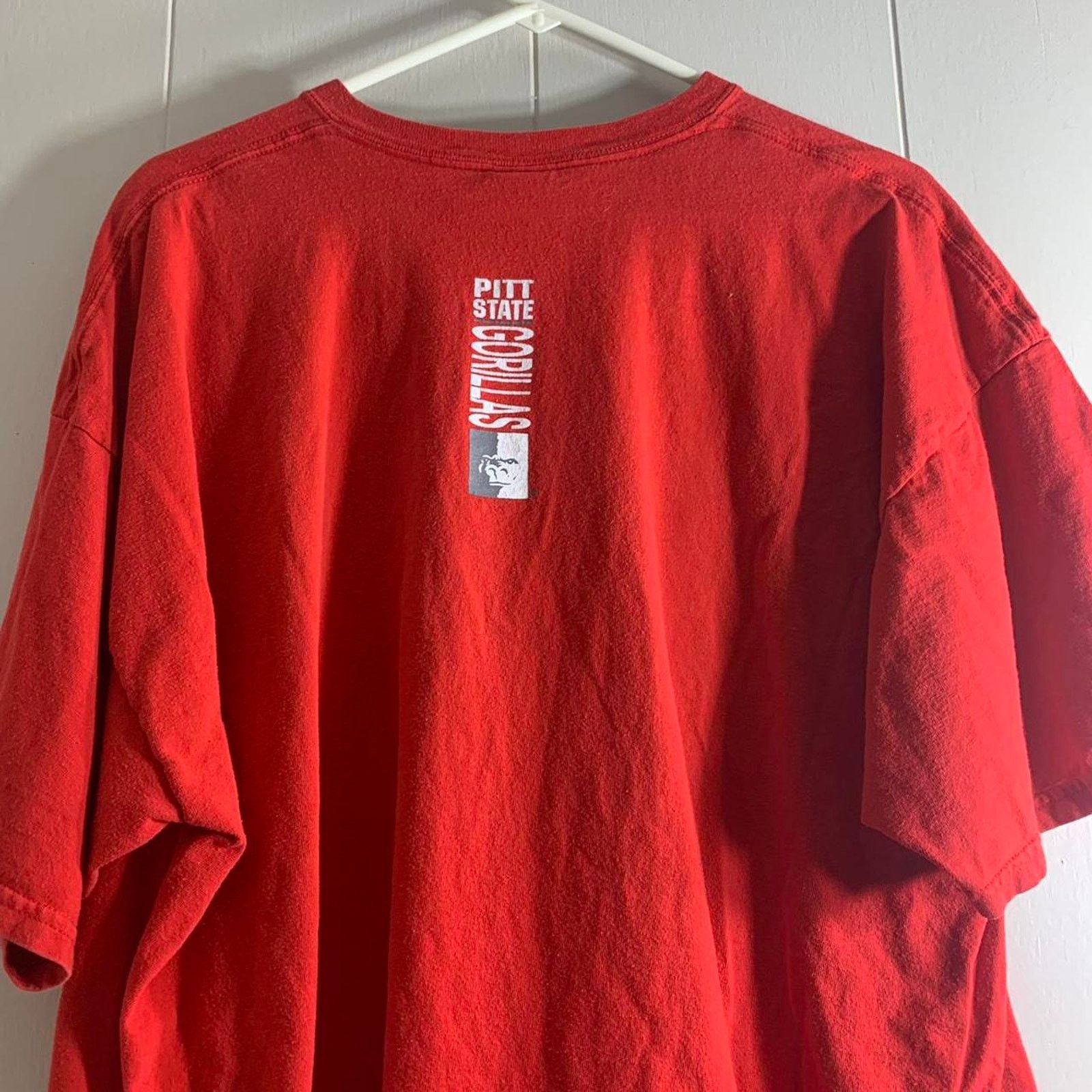 Gildan vintage Y2K 2000s PITT STATE GORILLAS FOOTBALL tee shirt 2XL Size US XXL / EU 58 / 5 - 6 Thumbnail