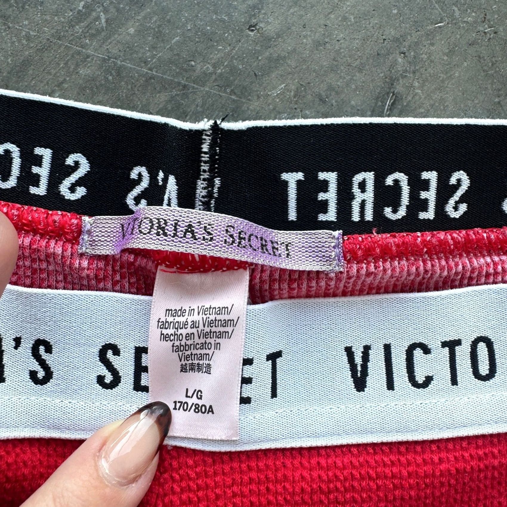 Victoria's Secret VINTAGE Victoria's Secret Christmas Festive Knit Jogger Pajama Pants L Red Womens XS? Wait Size 36" / US 14 / IT 50 - 4 Thumbnail