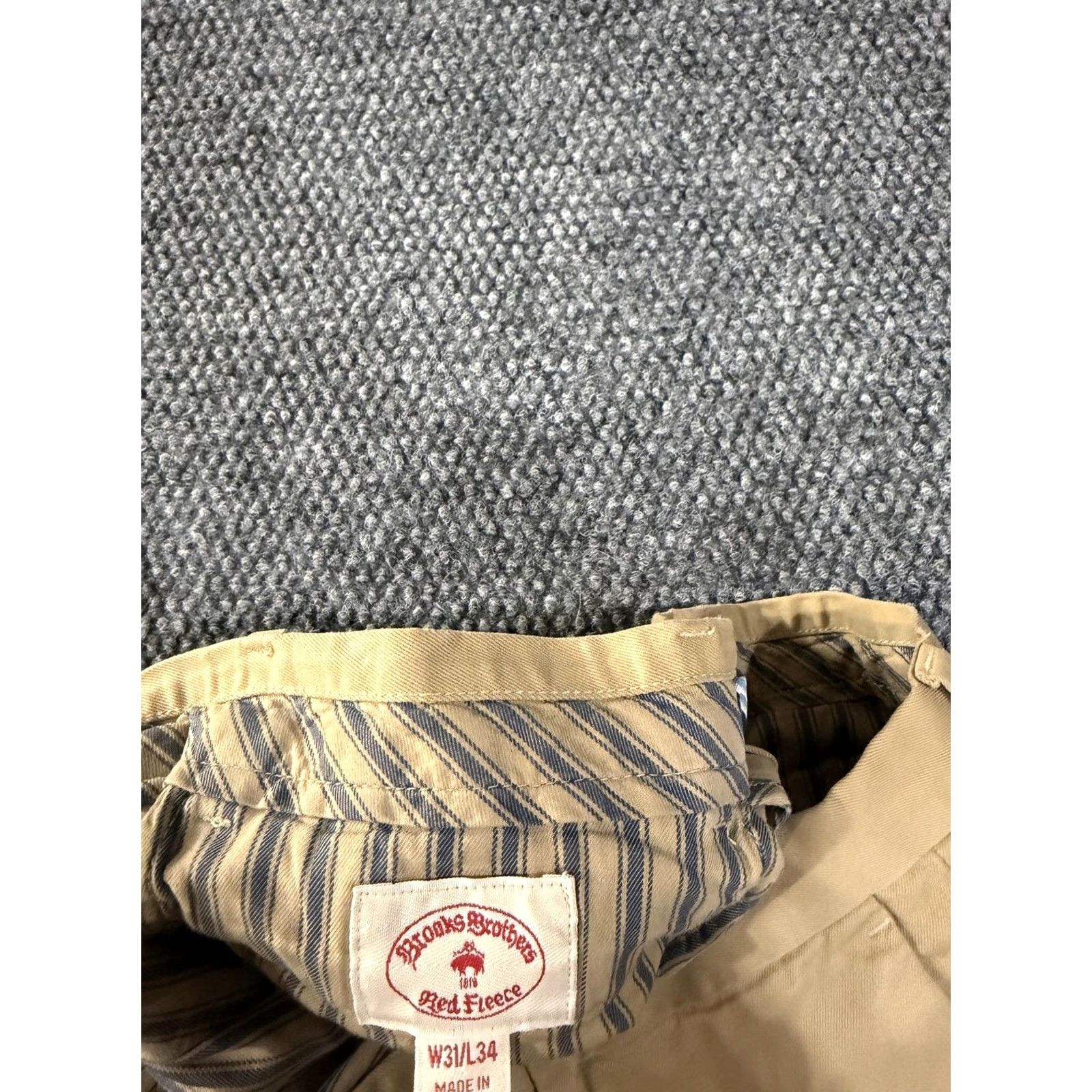 Brooks Brothers Brooks Brothers Red Fleece Pants Chino Beige 31x34 Regular Stretch Cotton Casual Mens Straight Front Zip Pockets Size US 31 - 7 Thumbnail
