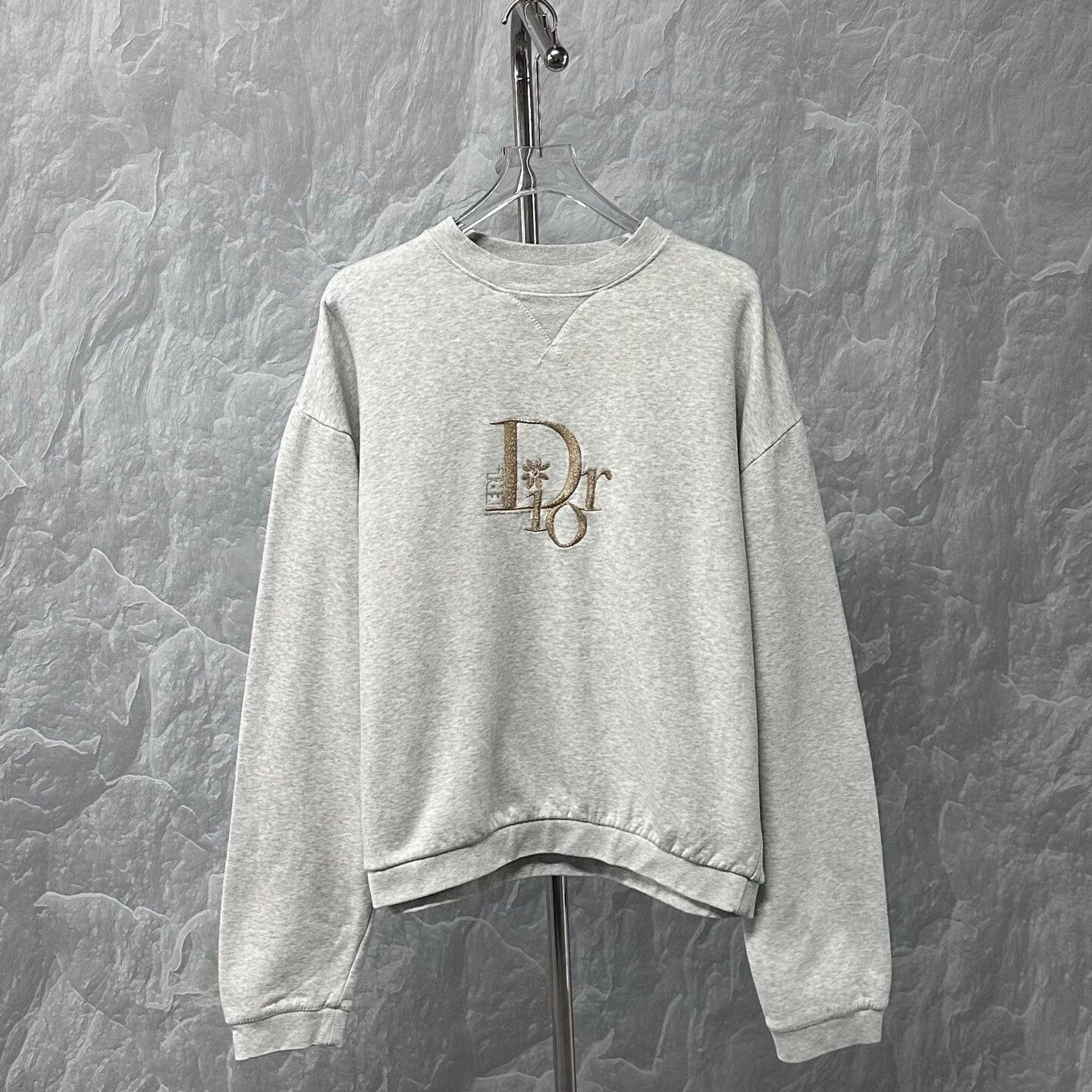 Dior dior by erl embroidered logo sweatshirt Size US L / EU 52-54 / 3 - 1 Thumbnail