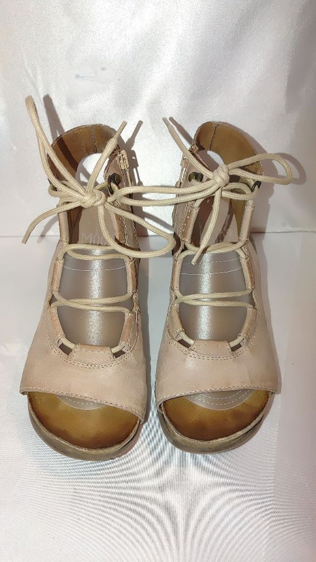 The Unbranded Brand Miz Mooz Satine Leather Lace Up Sandals Size 39 Size US 8.5 / IT 38.5 - 9 Thumbnail