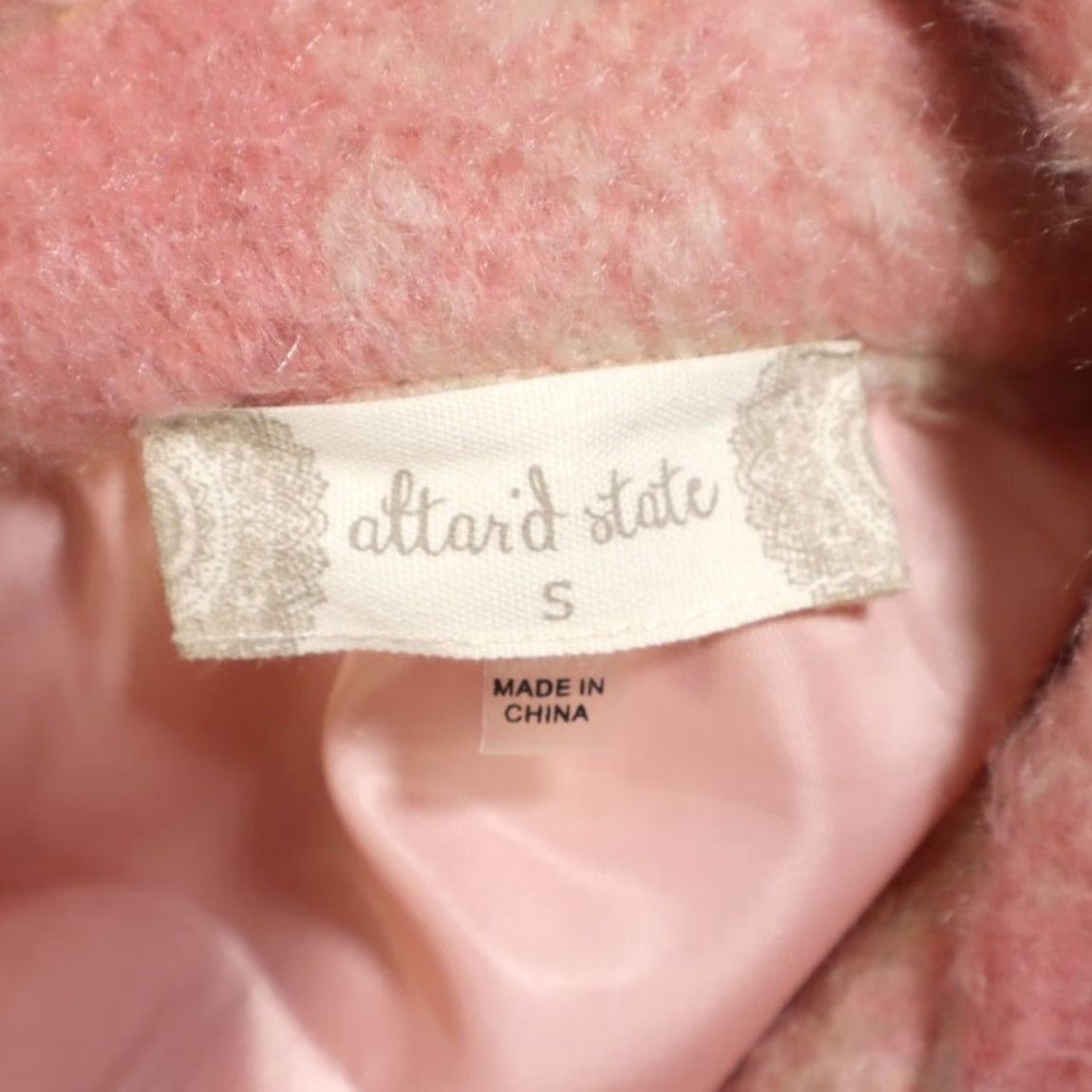 Vintage Altar'd State Faux Fir Oversized Teddy Plaid Jacket Pink Women's S Size S / US 4 / IT 40 - 5 Thumbnail