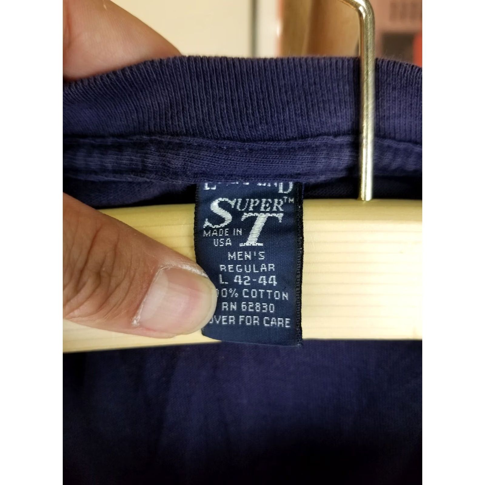 Lands' End VINTAGE Lands' End T-Shirt Navy Single Stitch Cotton One Pocket Large Mens Size US L / EU 52-54 / 3 - 4 Thumbnail